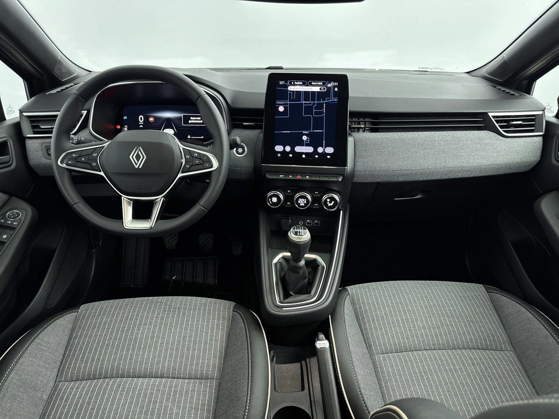 Renault-Clio-image-21