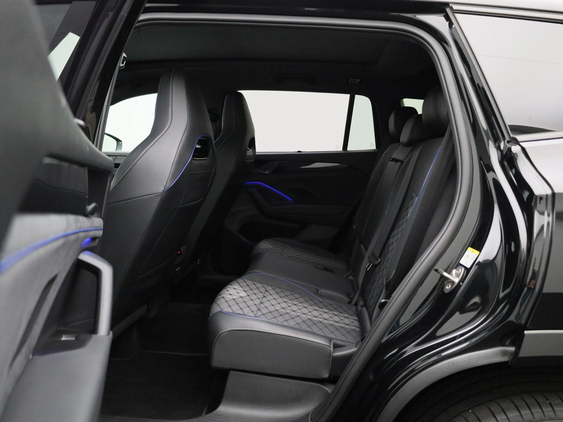 Volkswagen-Tayron-image-9