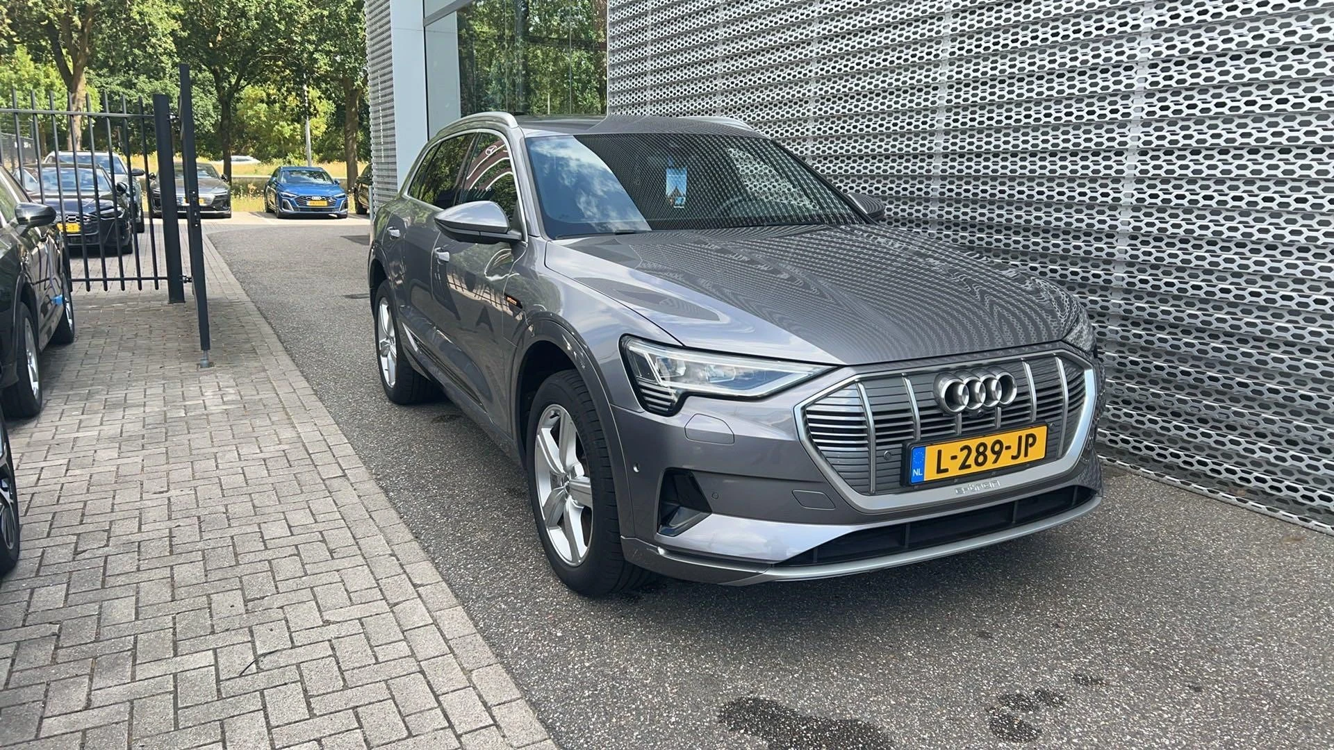 Audi e-tron 50 quattro Business edition 71 kWh