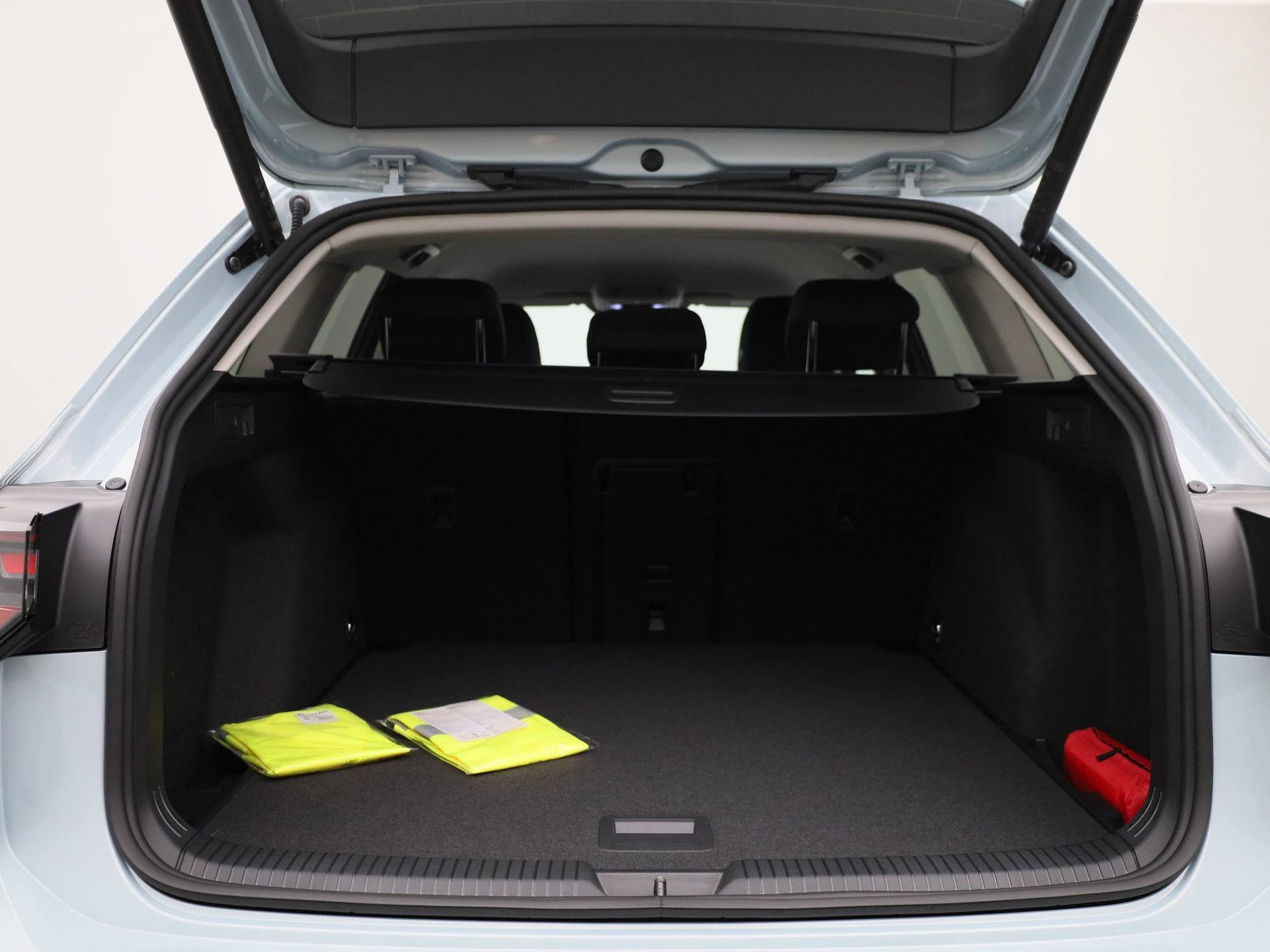 Volkswagen-Golf-image-13