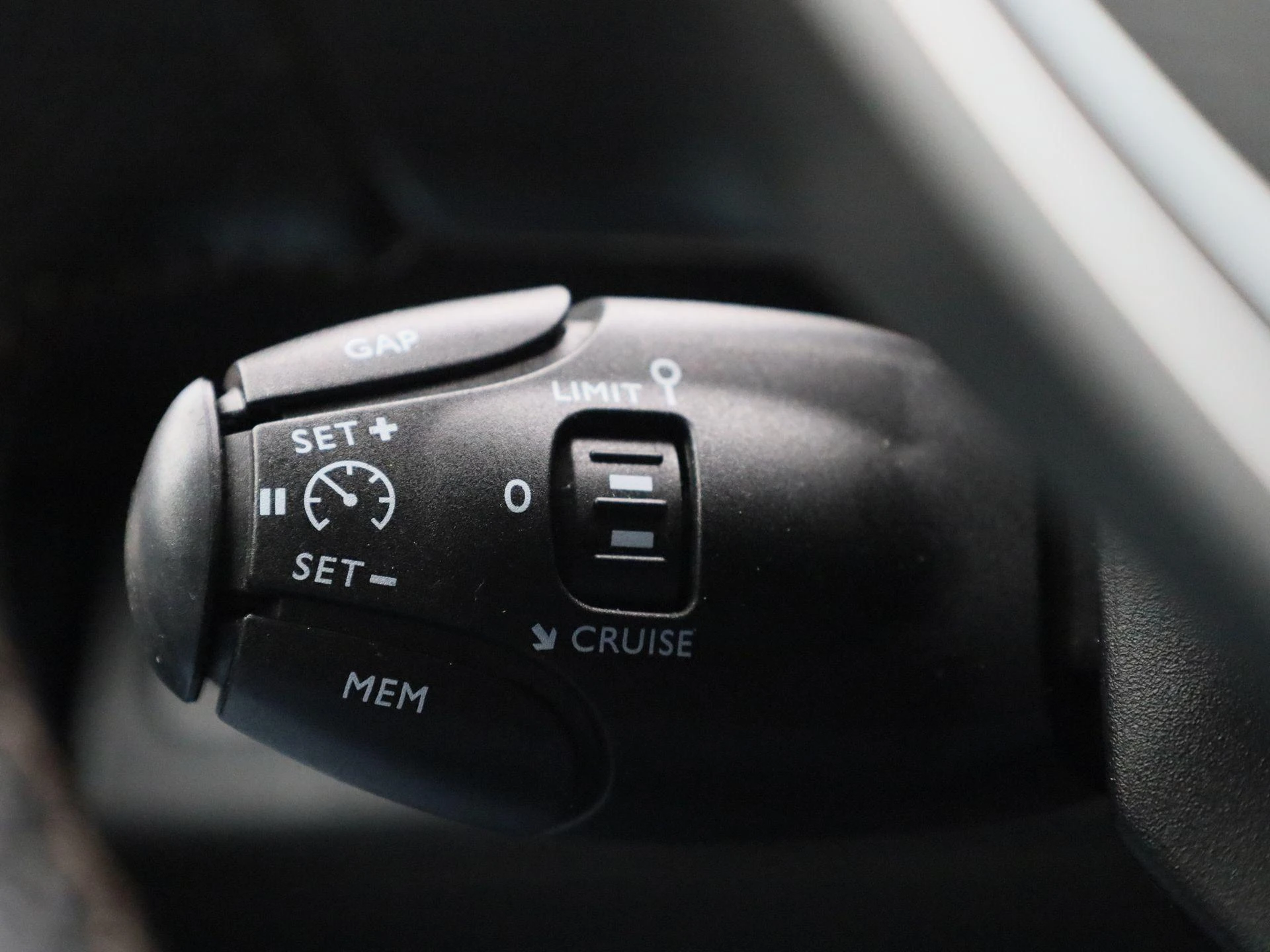 Peugeot-3008-image-19