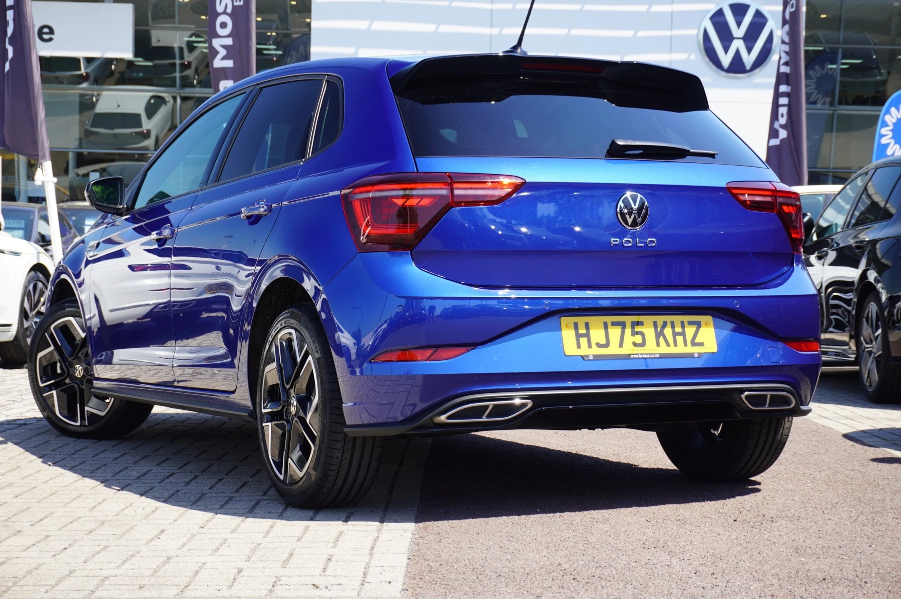 Volkswagen-Polo-image-2
