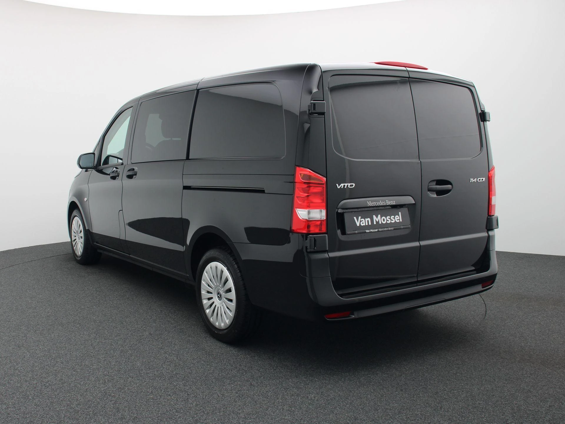 Mercedes-Benz-Vito-image-1