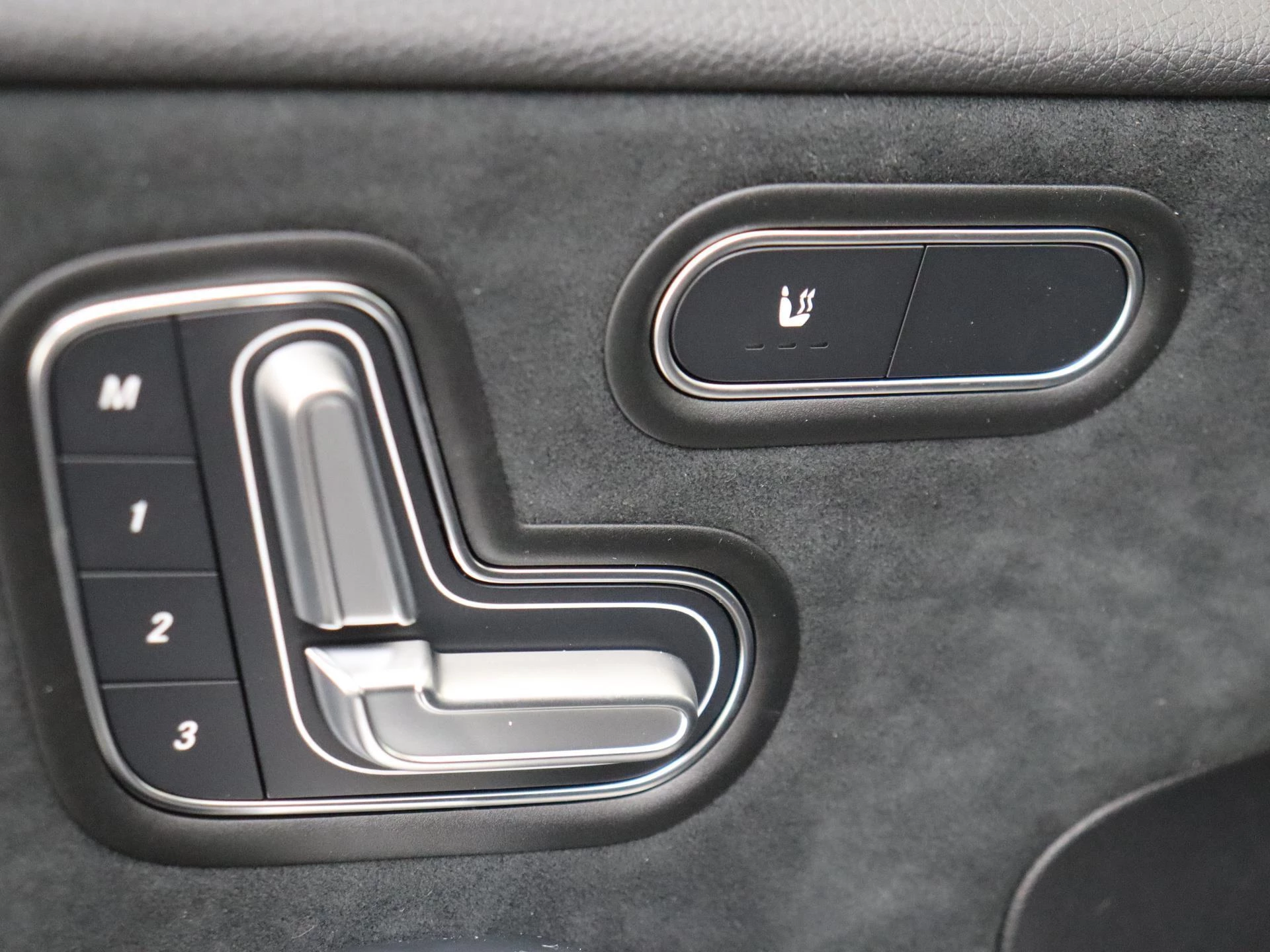 Mercedes-Benz-A-Klasse-image-26