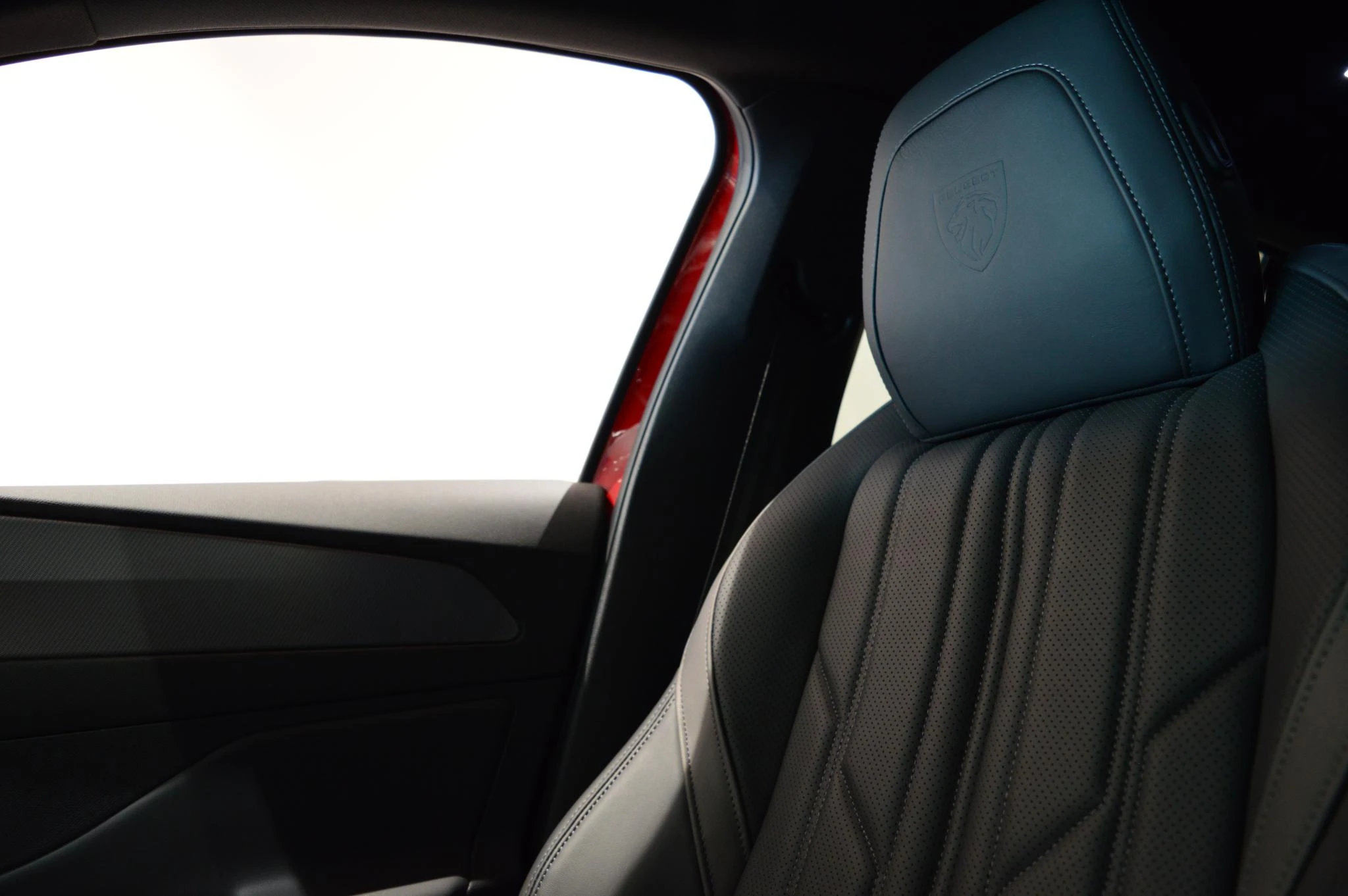 Peugeot-408-image-19