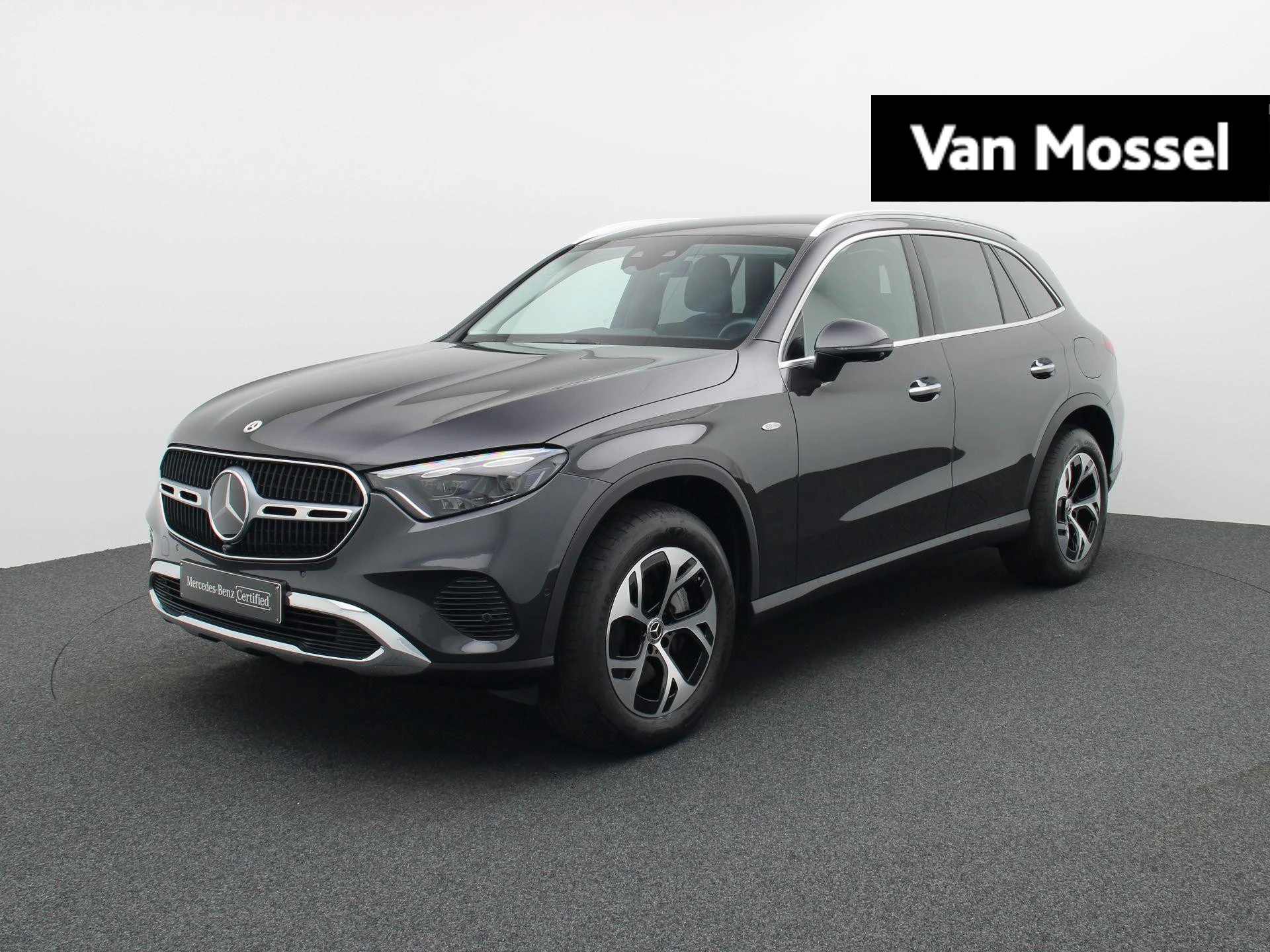 Mercedes-Benz-GLC-image-0