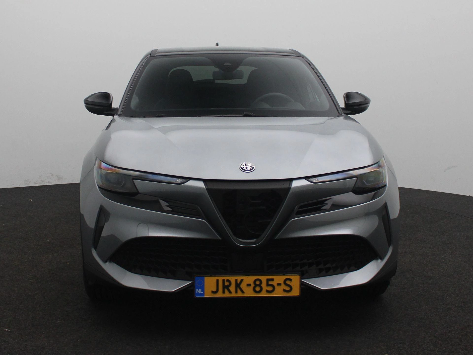 Alfa Romeo Junior Elettrica Speciale 54 kWh