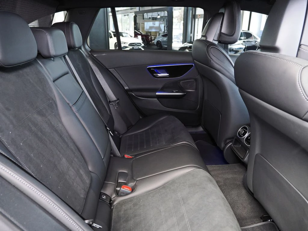 Mercedes-Benz-C-Klasse 200-image-14