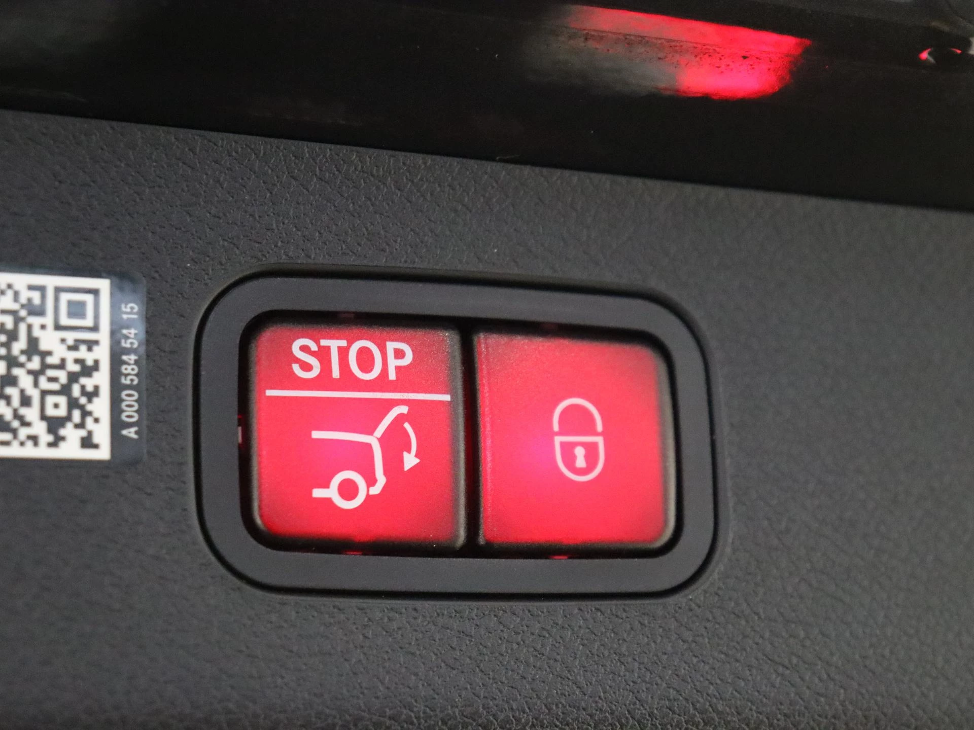 Mercedes-Benz-E-Klasse-image-34