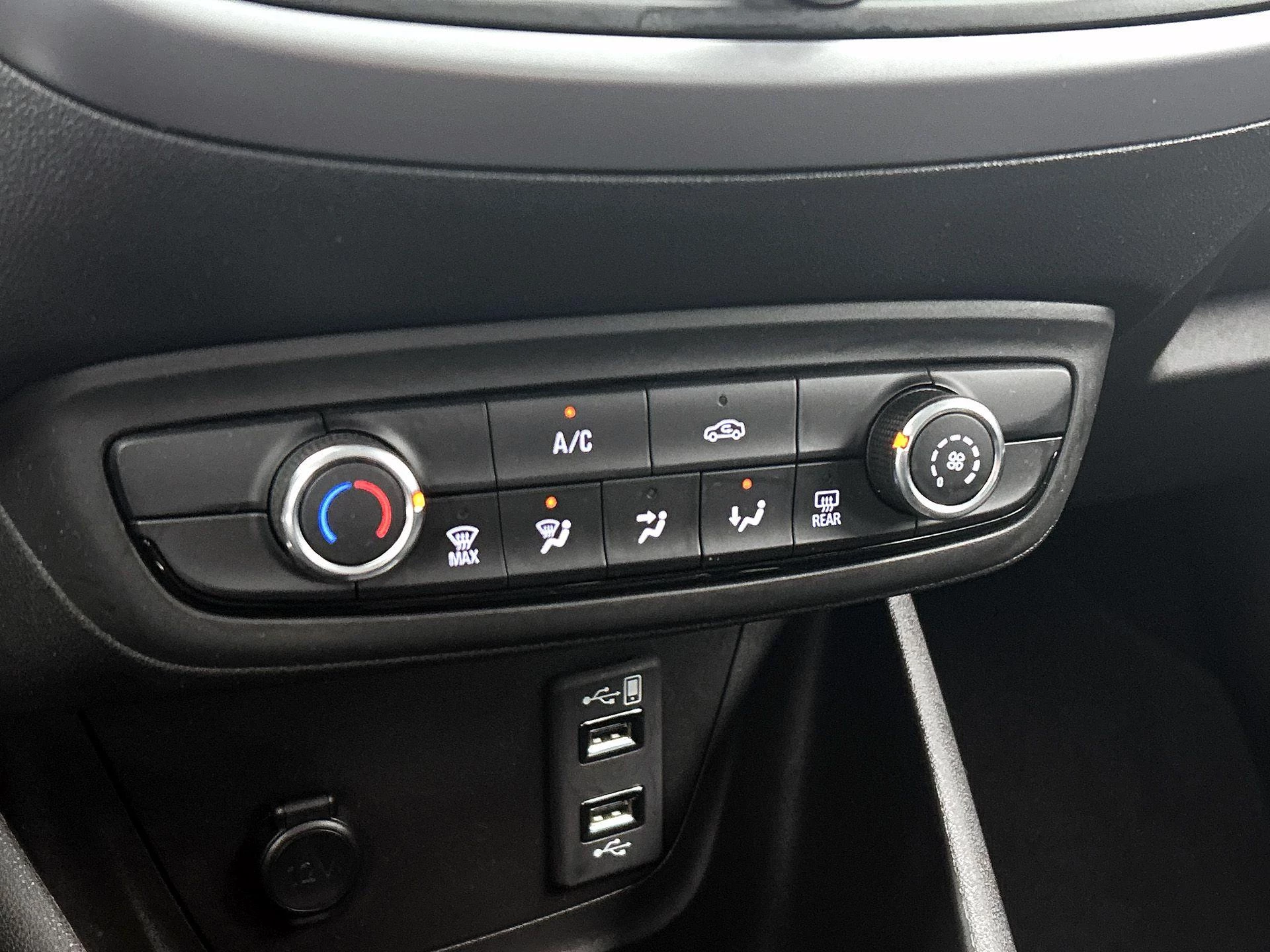 Opel-Crossland-image-17