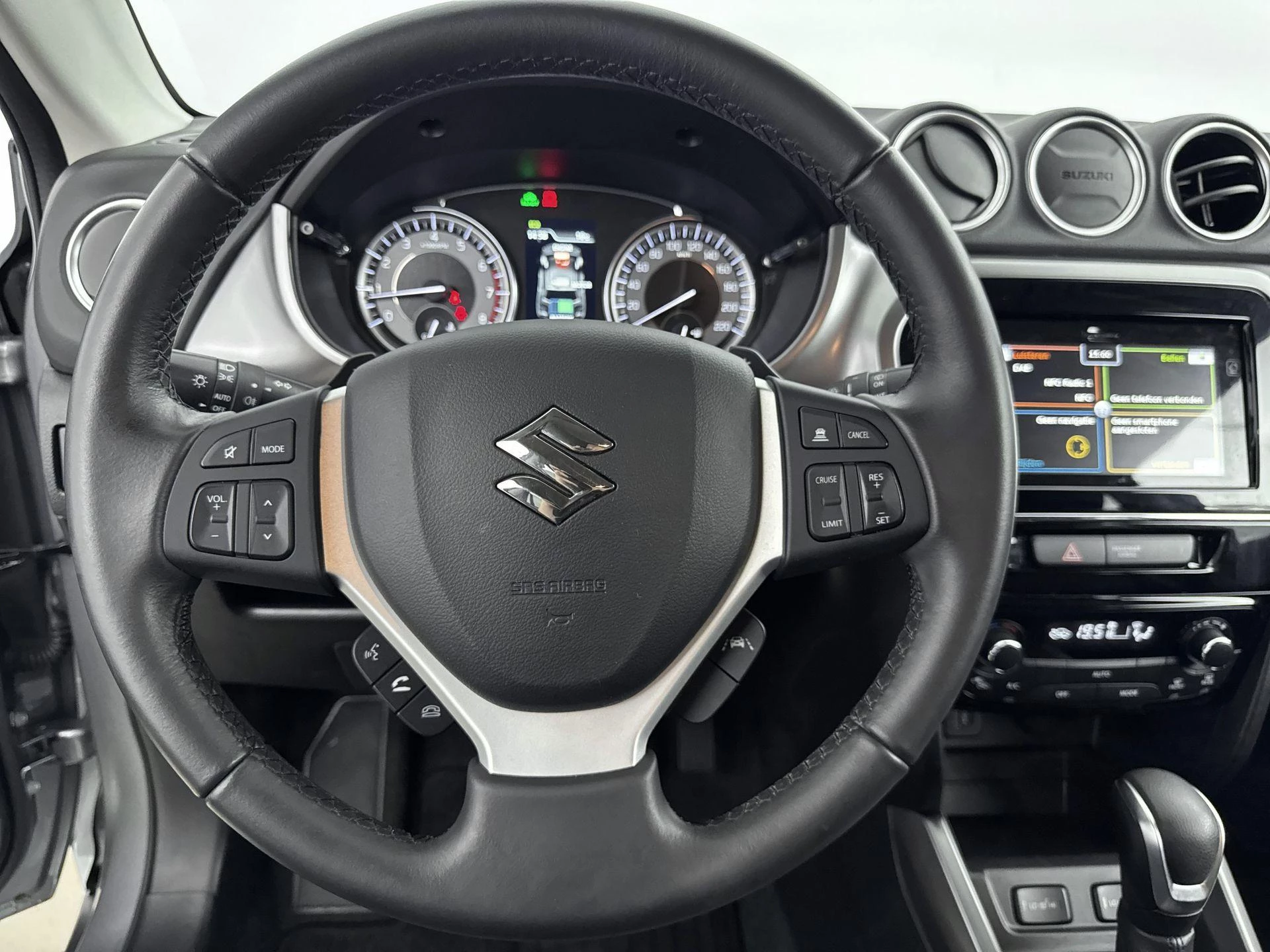 Suzuki-Vitara-image-12