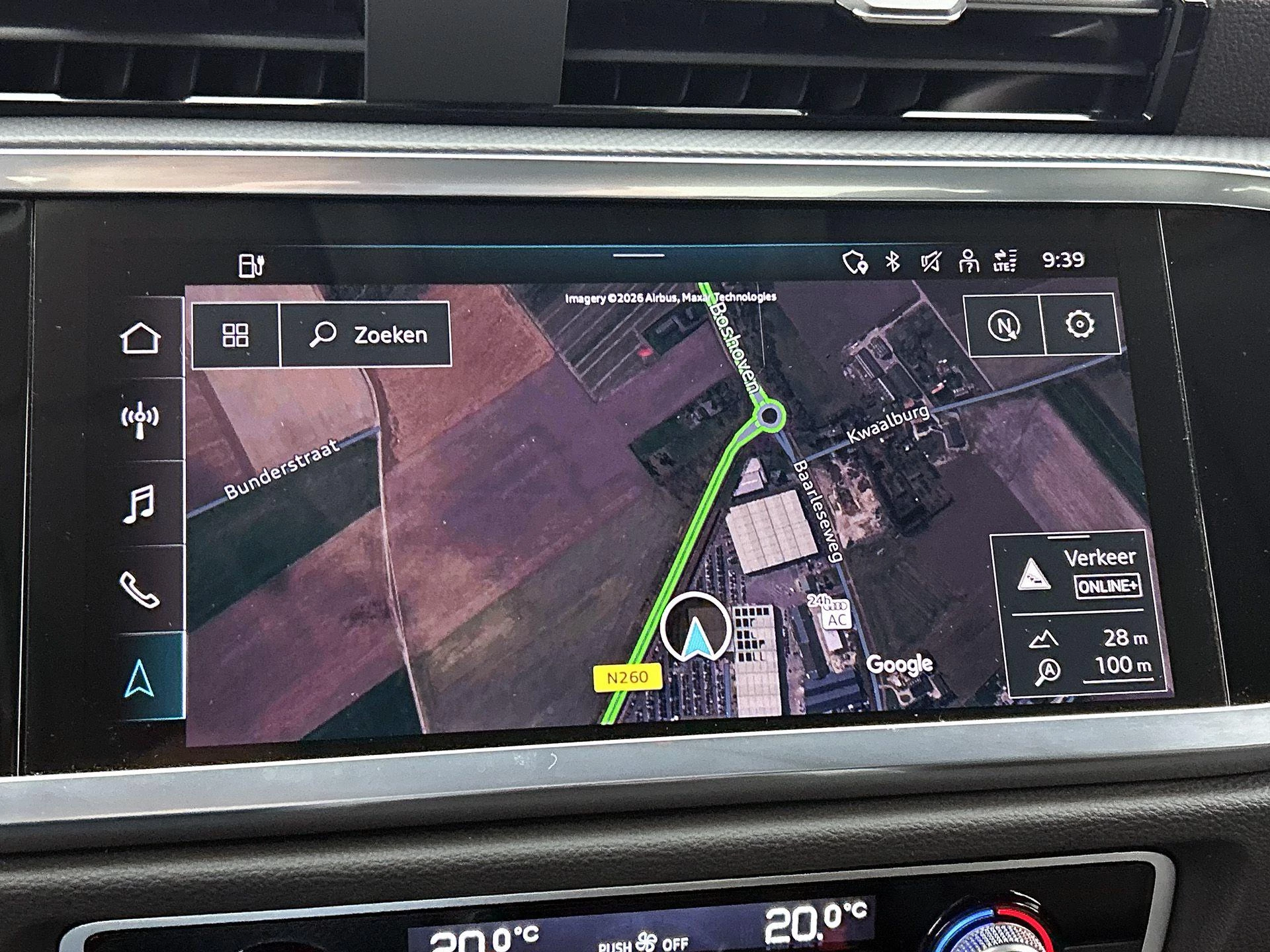 Audi-Q3-image-18