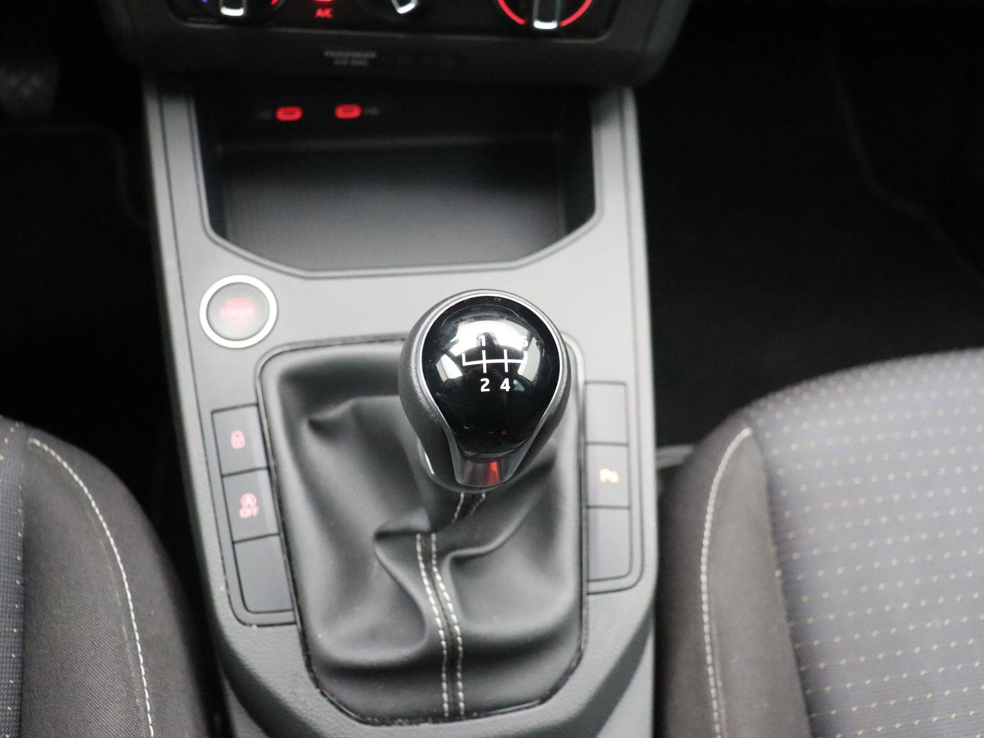 SEAT Ibiza 5D 1.0 TSI 70kW Move Full Link