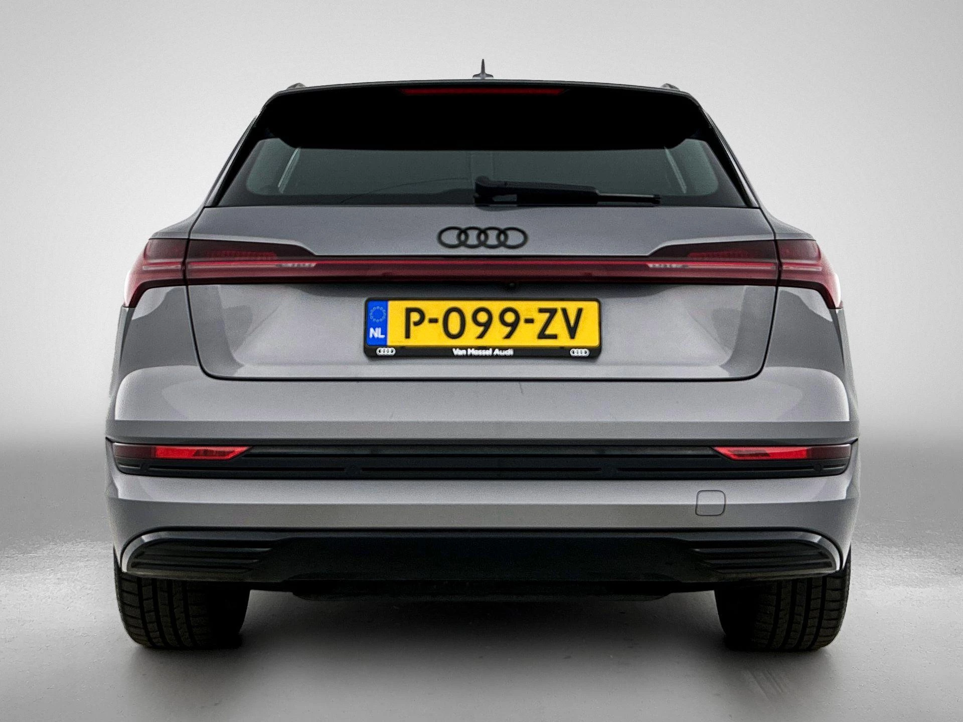Audi-e-tron-image-3