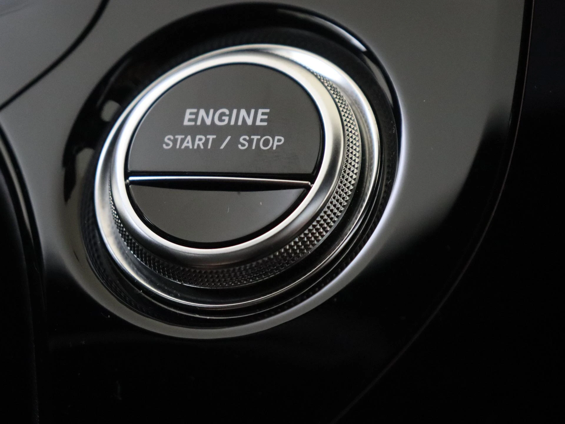 Mercedes-Benz-E-Klasse-image-20