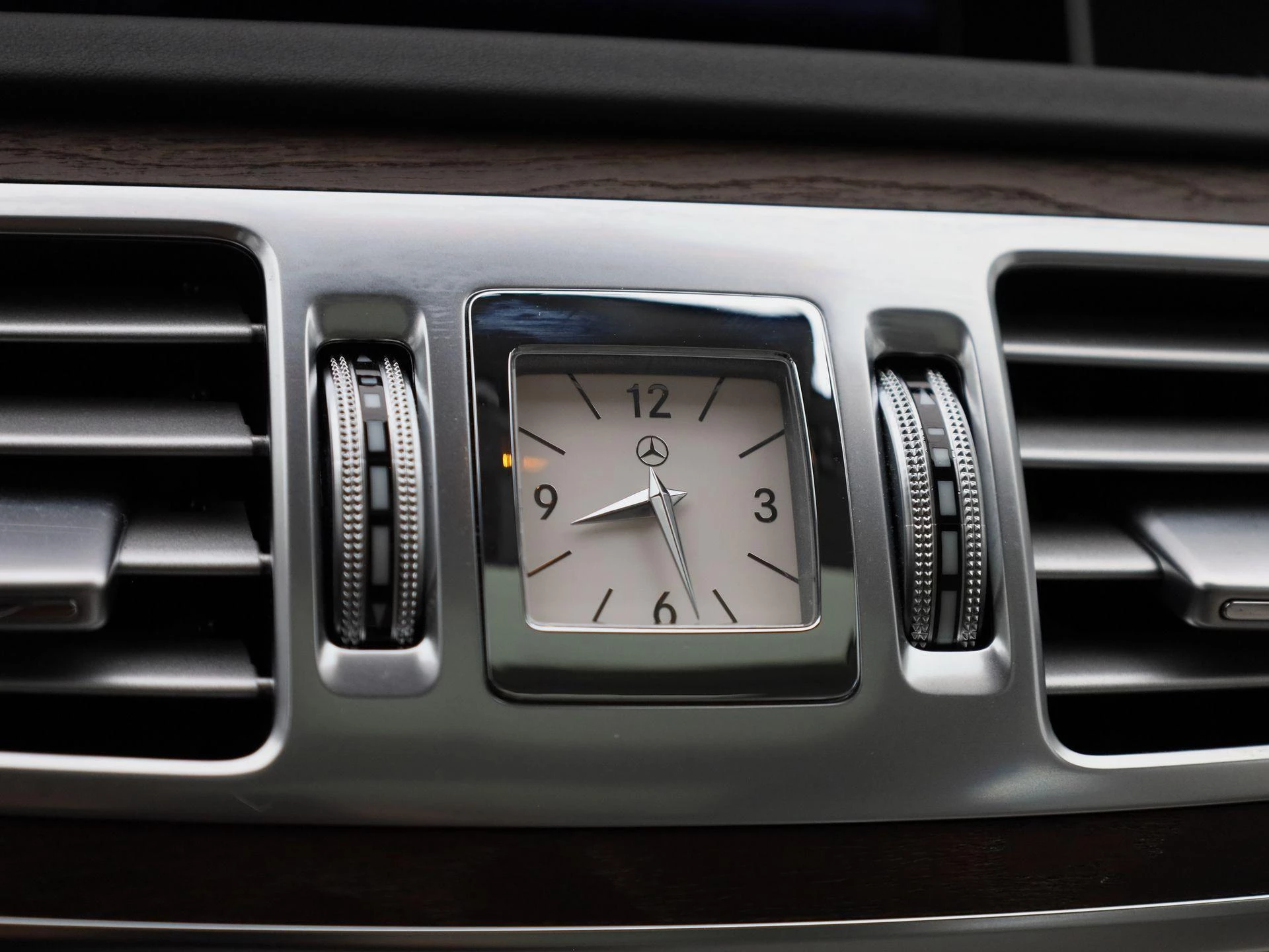 Mercedes-Benz E-Klasse 400 Edition Sport Avantgarde