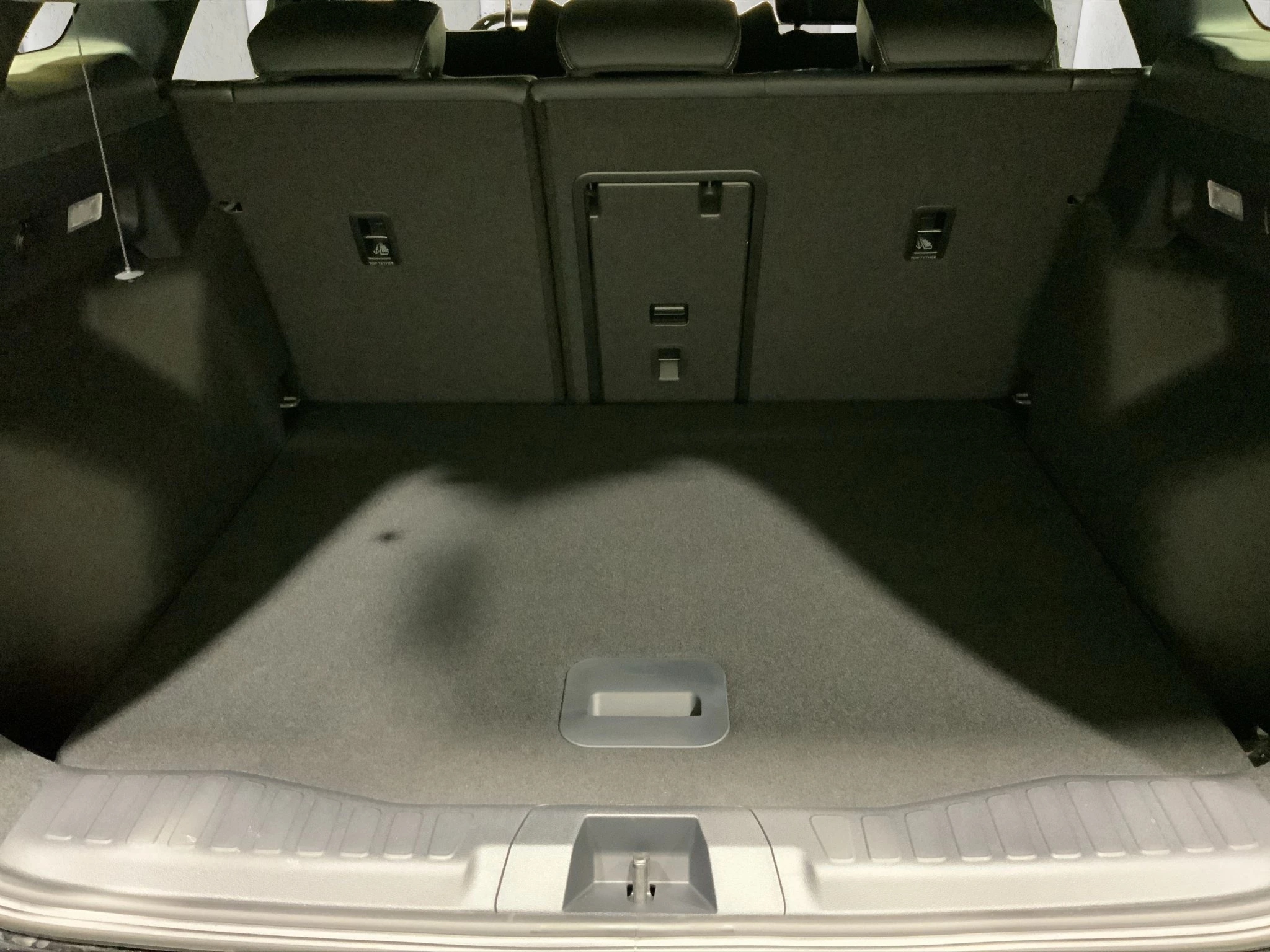 Ford Explorer BEV Premium SUV 77 kWh Elektromotor. Automatik. Heckantrieb. MJ 2025.75
