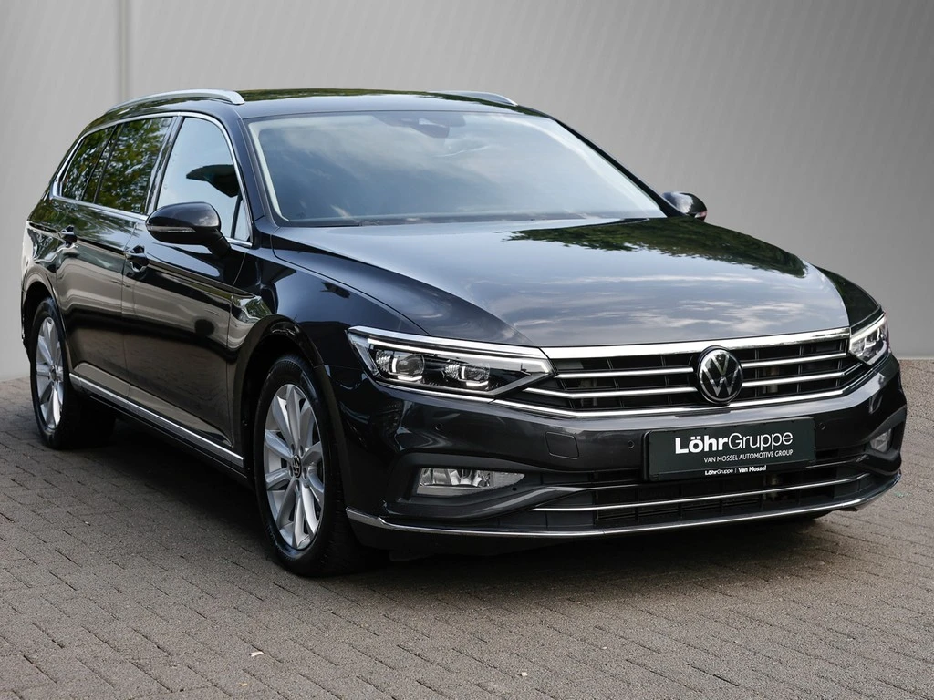 Volkswagen-Passat-image-2