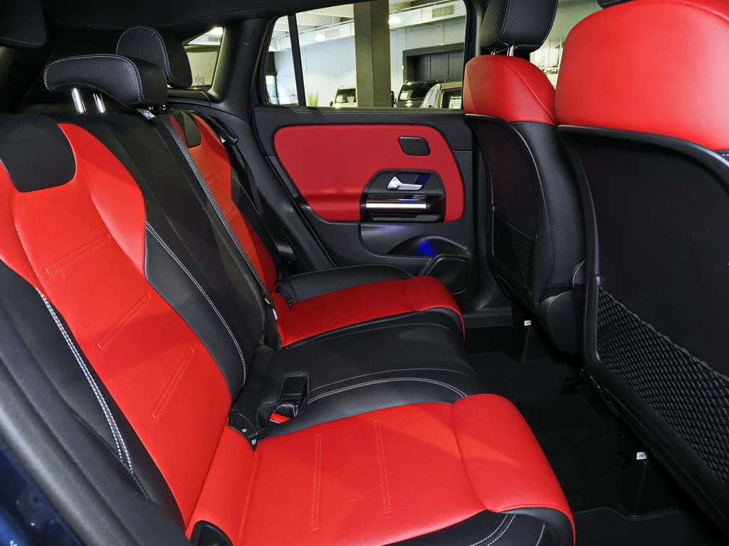Mercedes-Benz-GLA 250 e-image-12