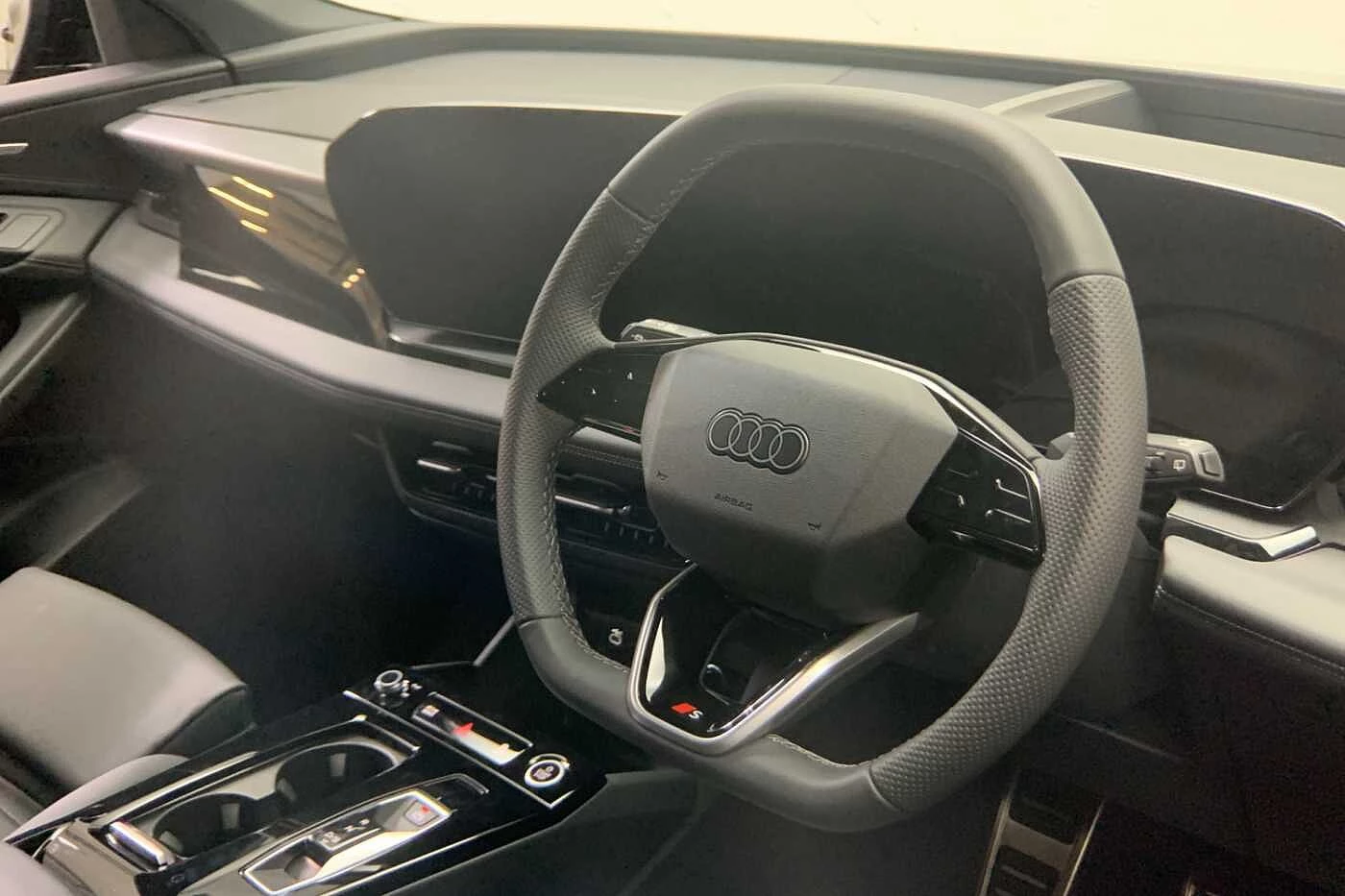 Audi-Q6 e-tron-image-5