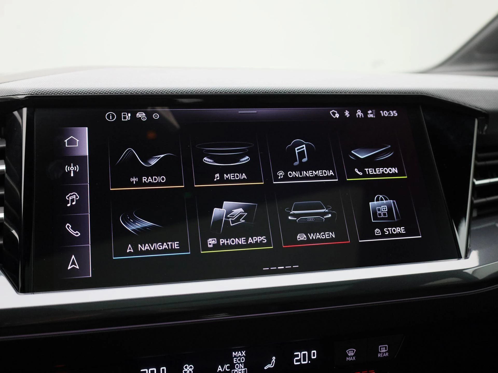 Audi-Q4 e-tron-image-29