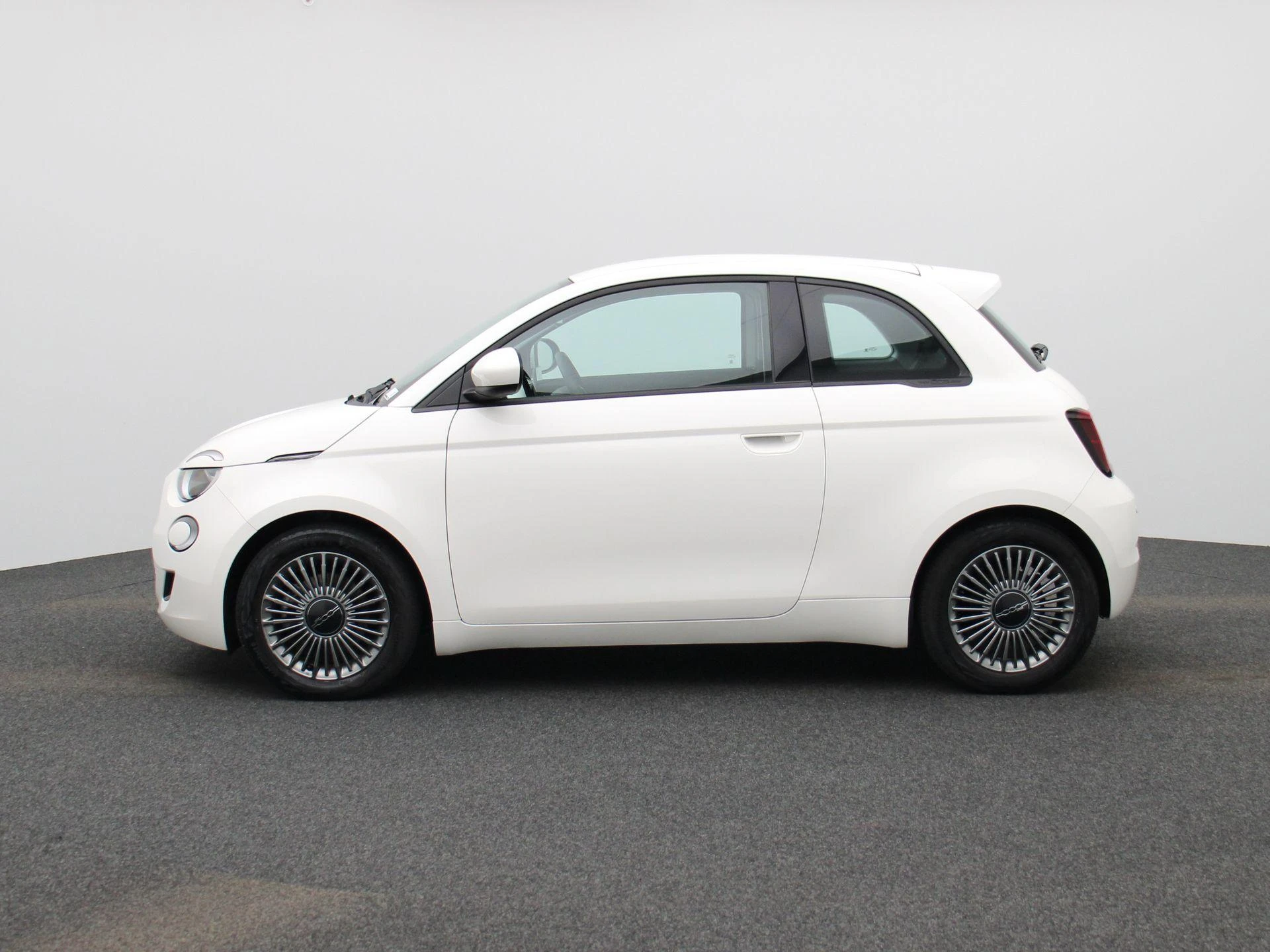 Fiat-500-image-3