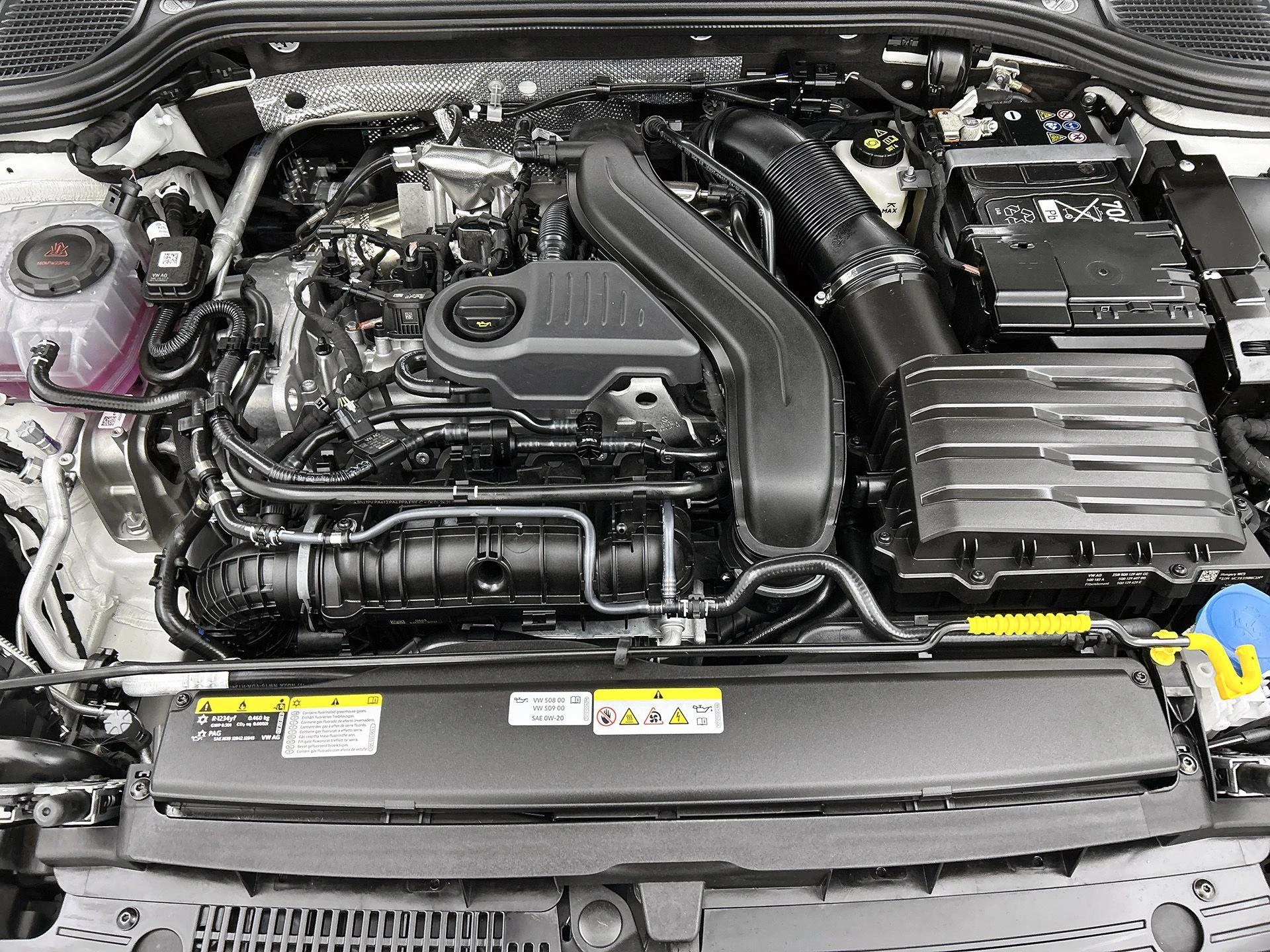 Volkswagen-Golf-image-35