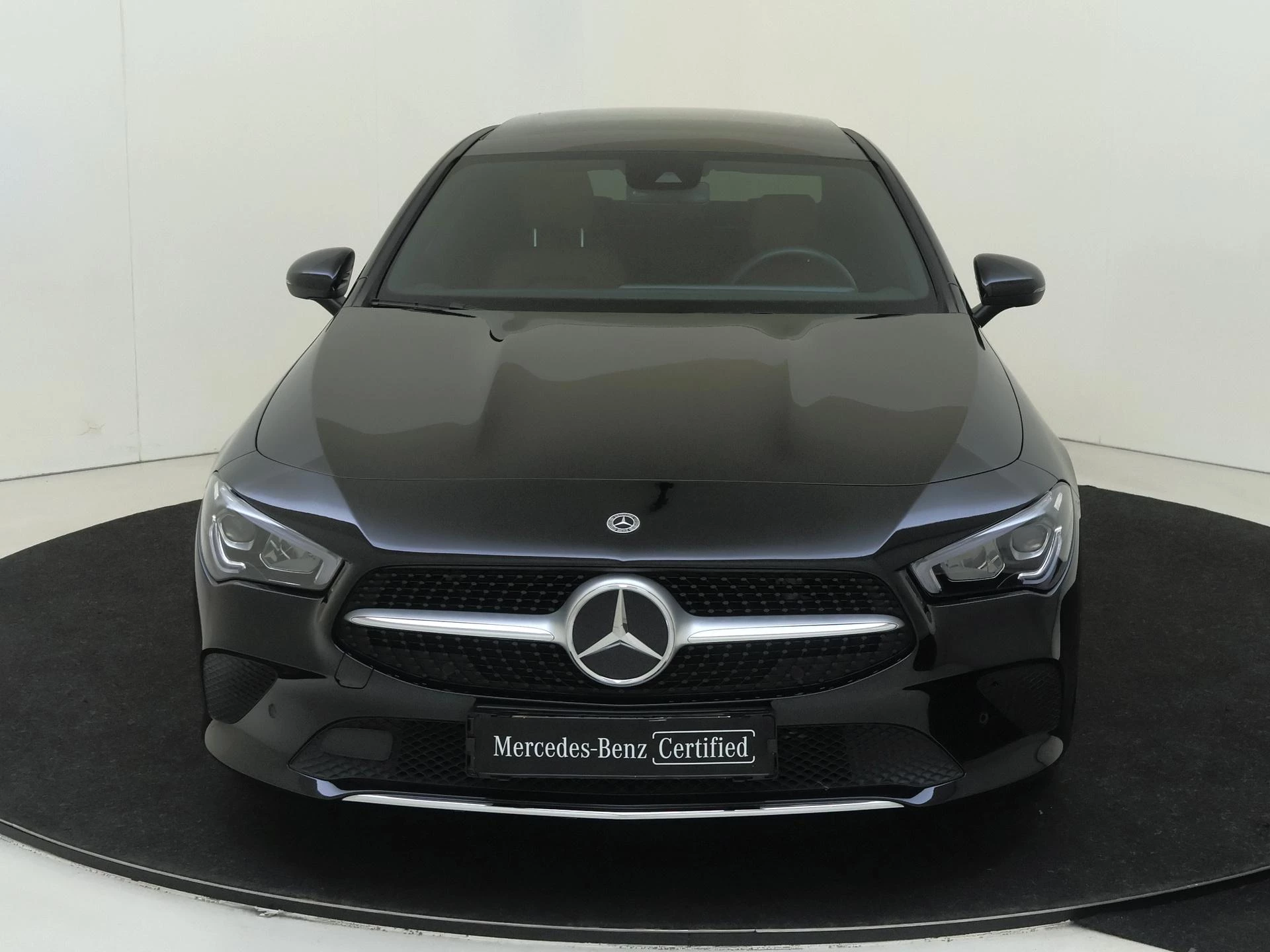 Mercedes-Benz CLA 180 Business Solution Luxury
