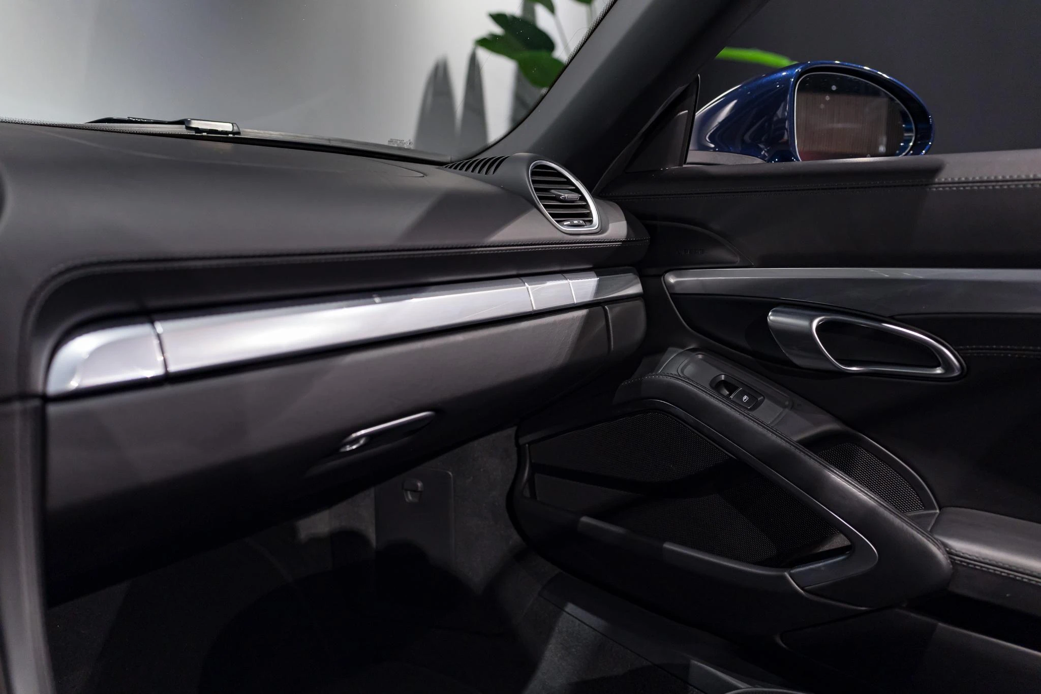 Porsche-718-image-34