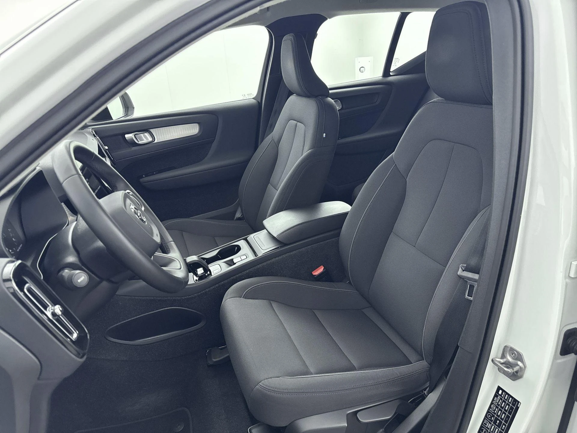 Volvo-XC40-image-25