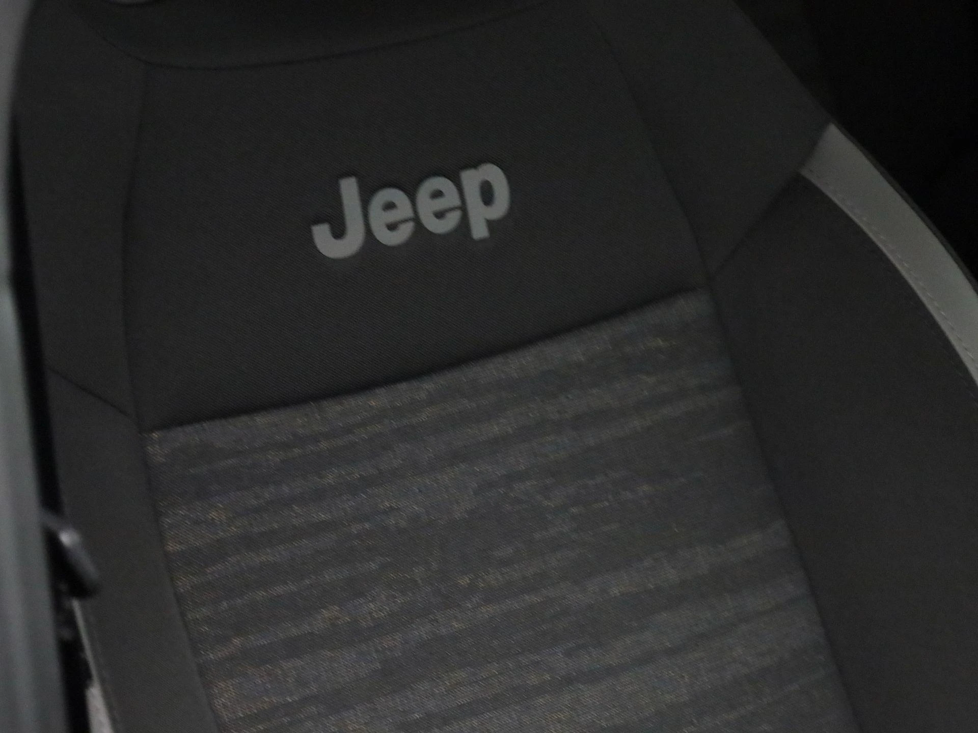 Jeep-Avenger-image-38