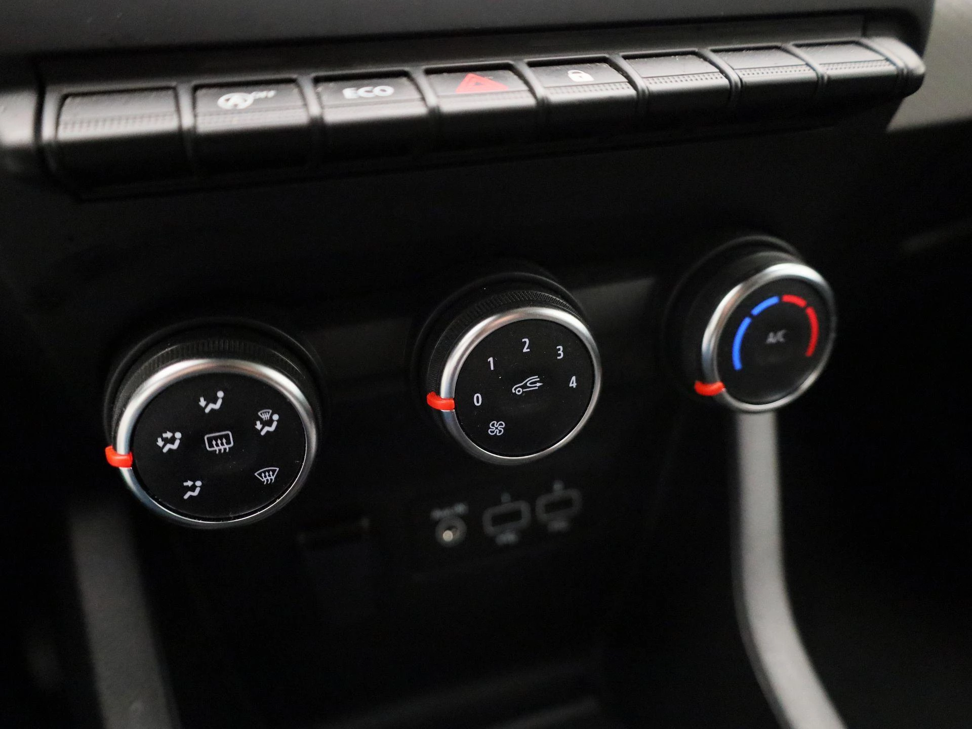 Renault-Clio-image-21