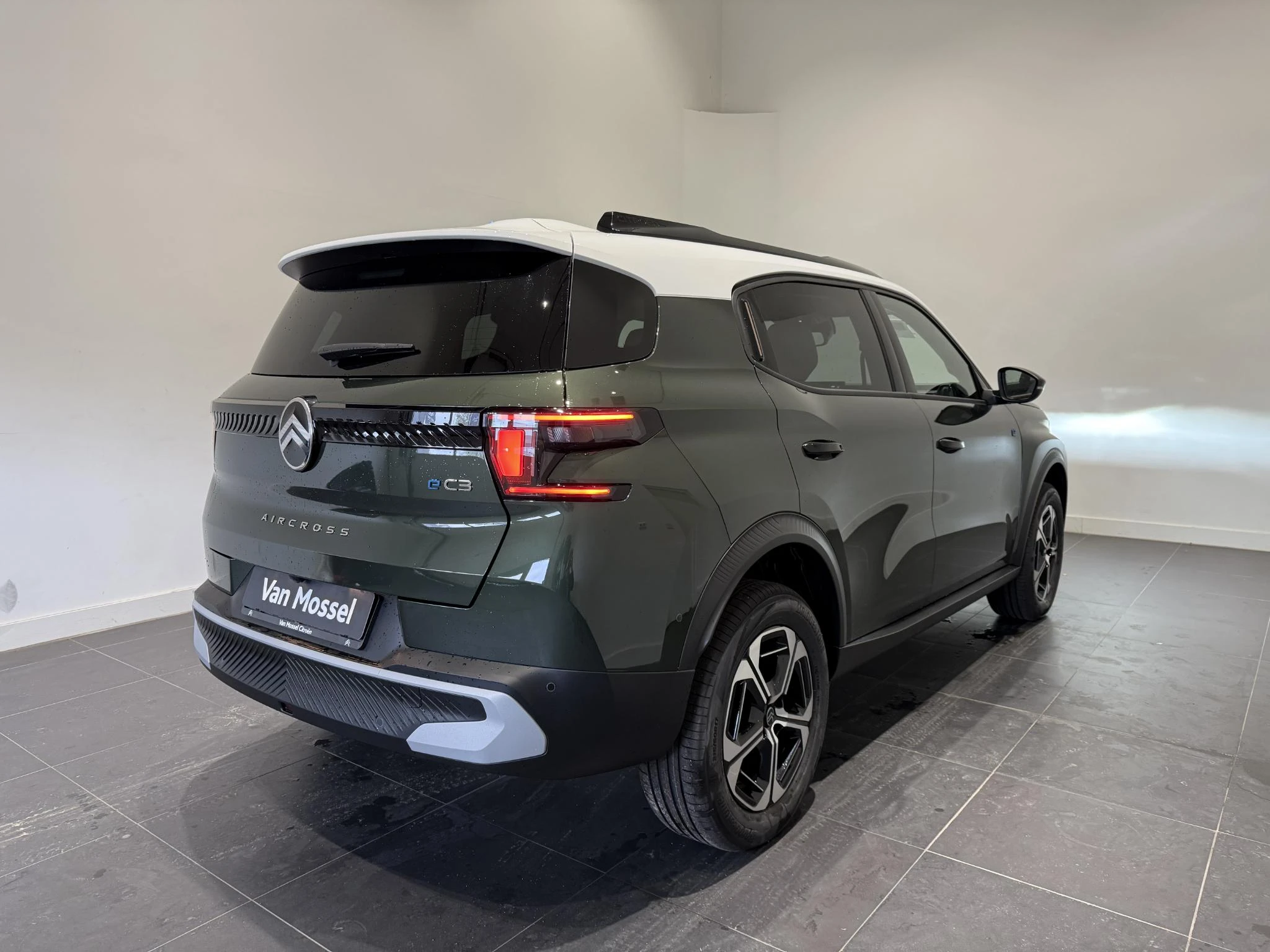 Citroën-ë-C3 Aircross-image-3