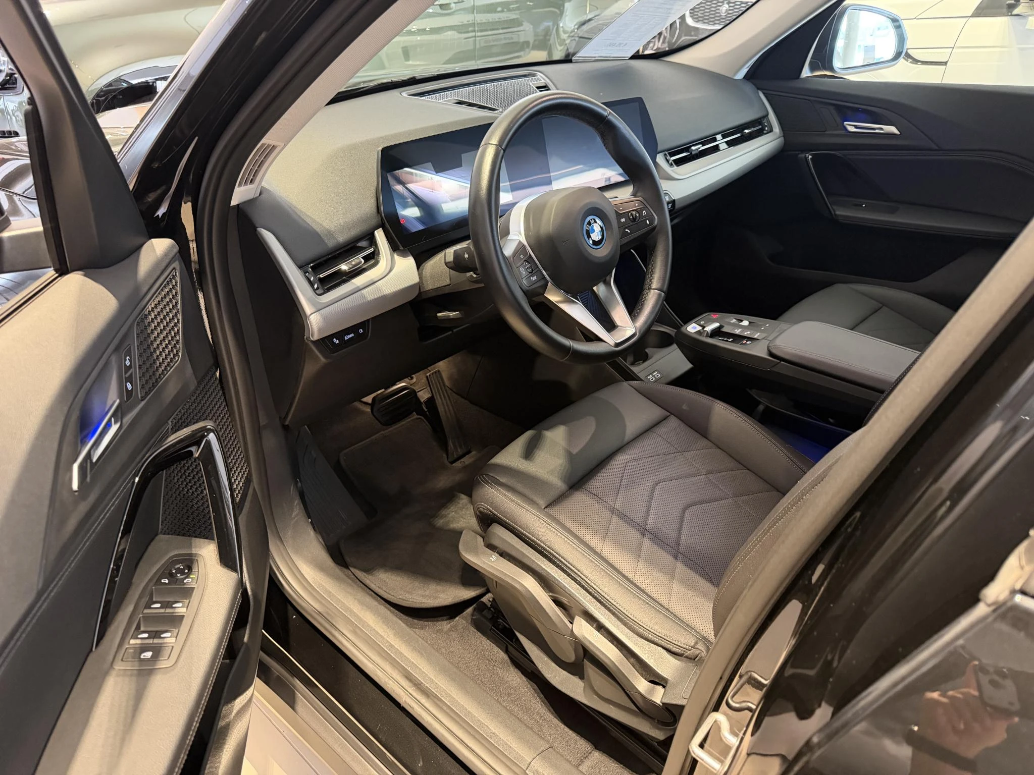 BMW iX1 xDrive30 230kW