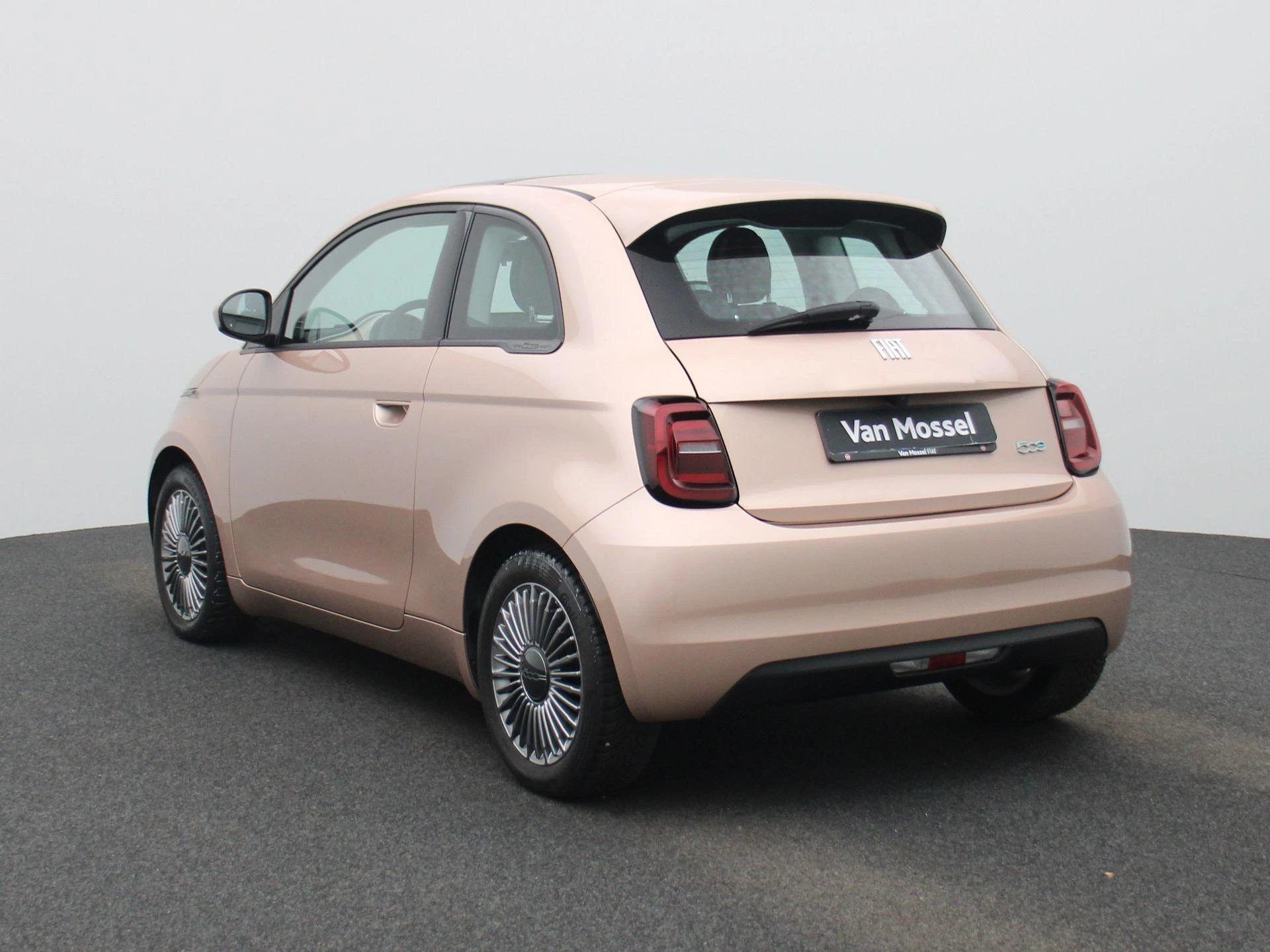 Fiat-500e-image-1