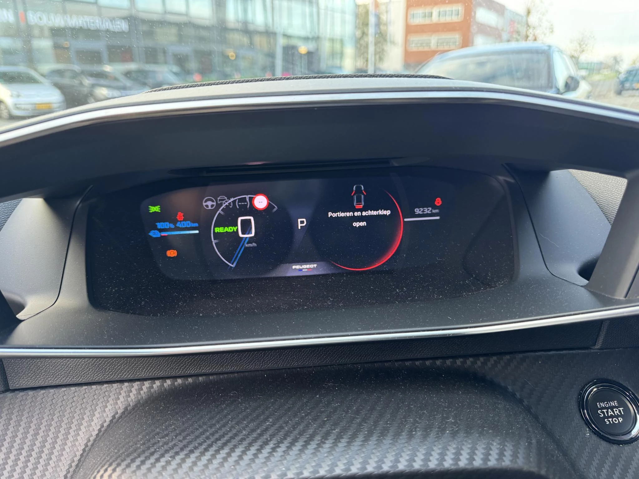 Peugeot-e-208-image-17