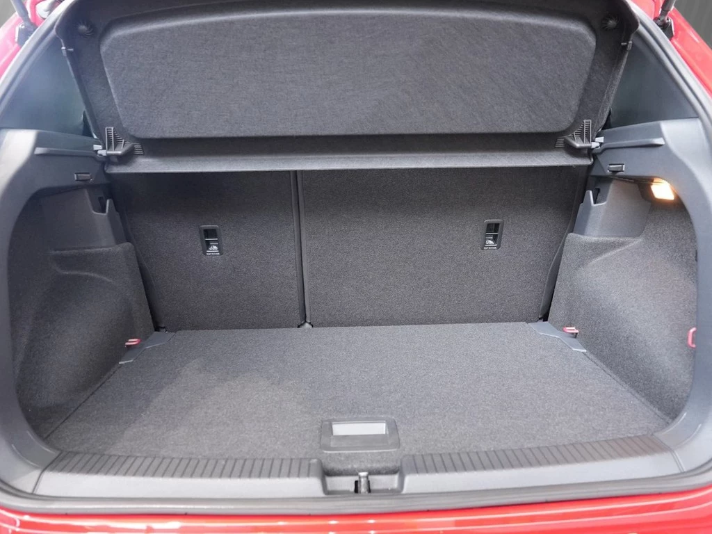Volkswagen-T-Cross-image-5