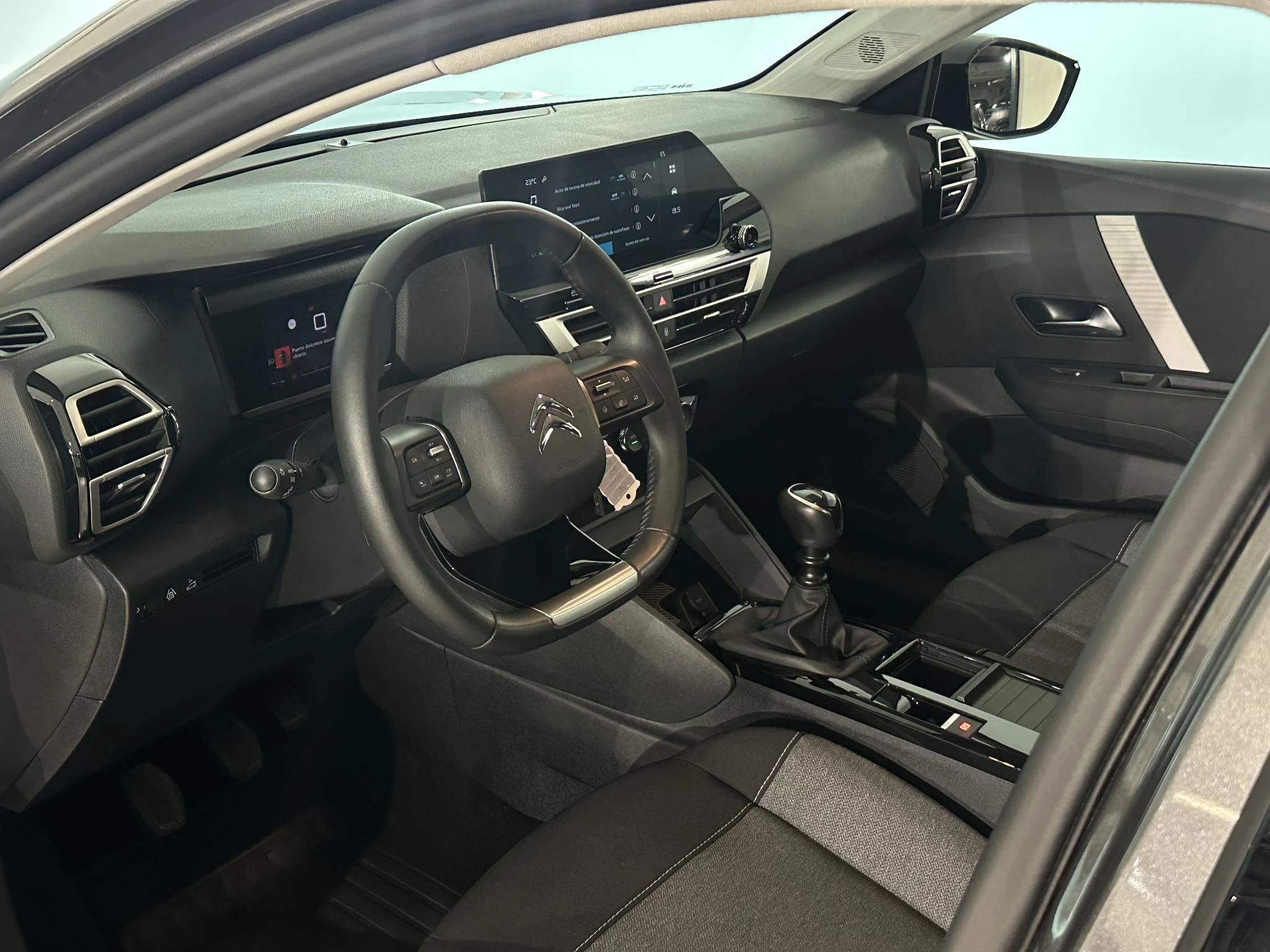Citroën-C4 X-image-9