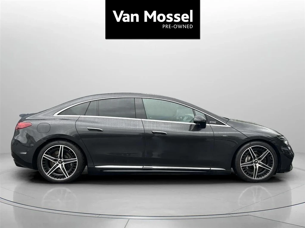 Mercedes-Benz-EQE-image-3
