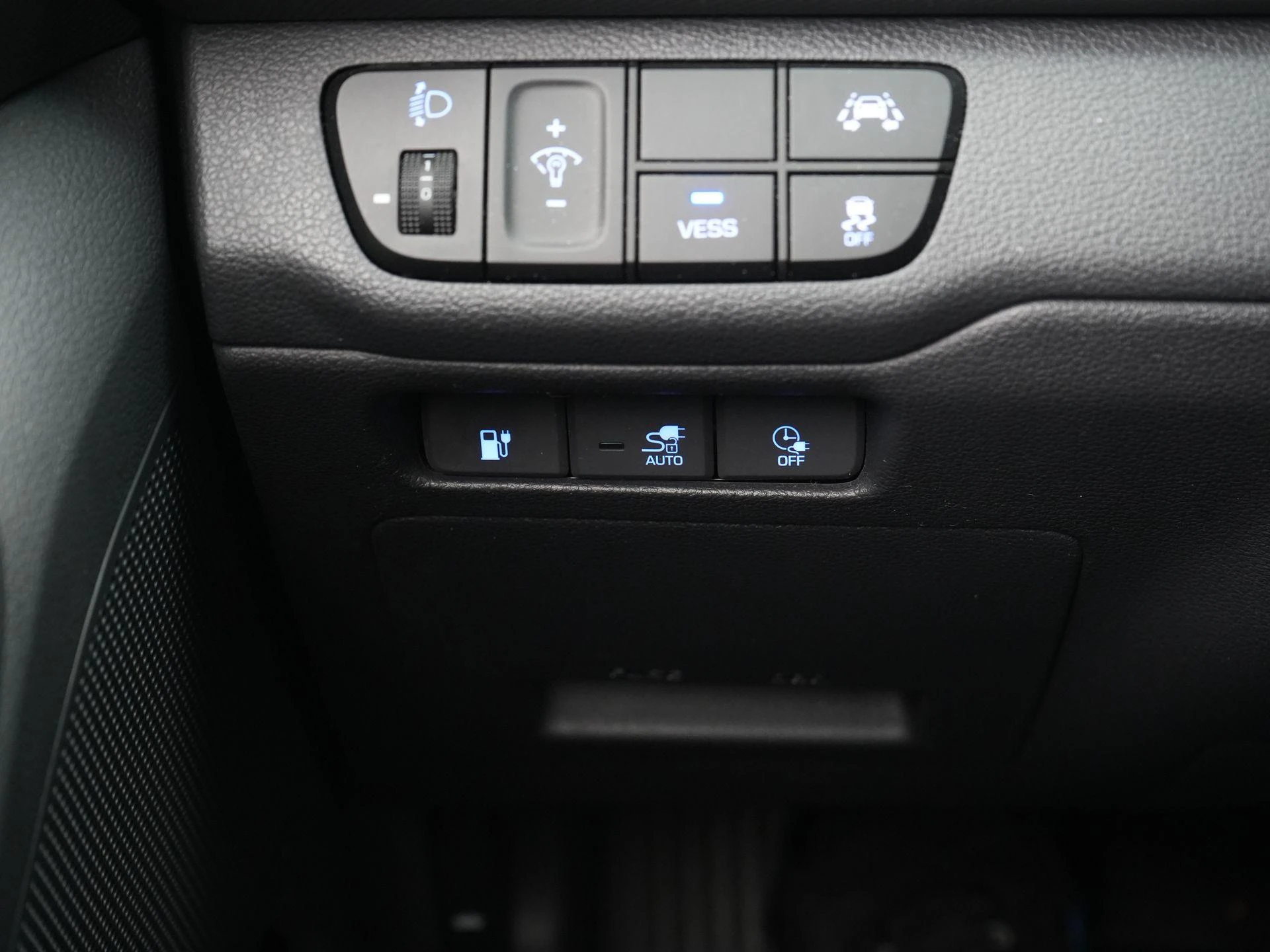 Hyundai-IONIQ-image-30