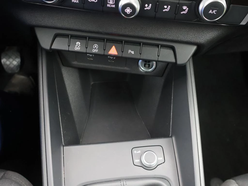 Audi A1 Sportback Audi A1 Sportback Attraction 25TFSI 95PK *VIRTUAL COCKPIT*CRUISE*NAVI*APP-CONNECT*PDC*...*