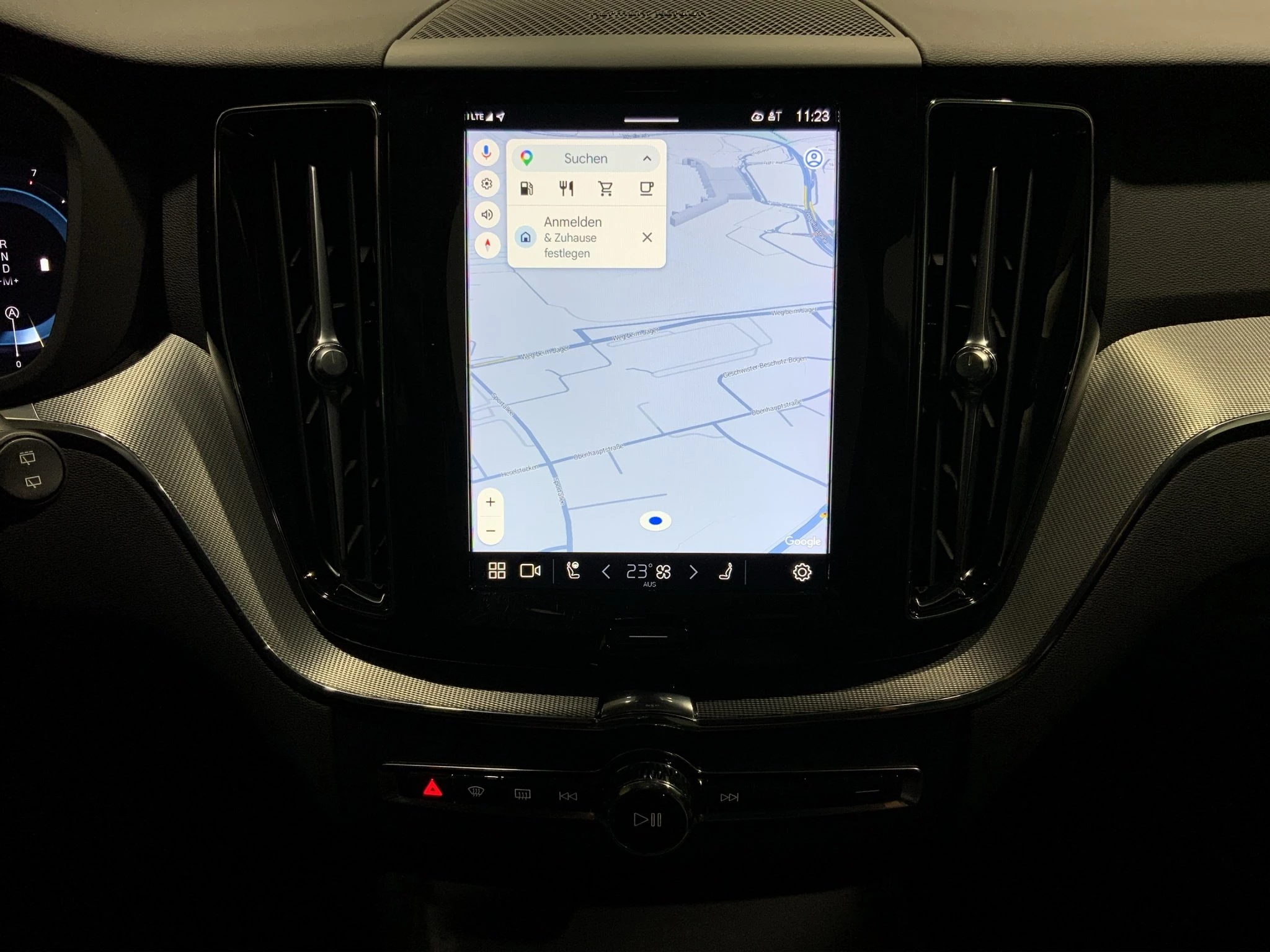 Volvo XC60 B4 Plus Dark
