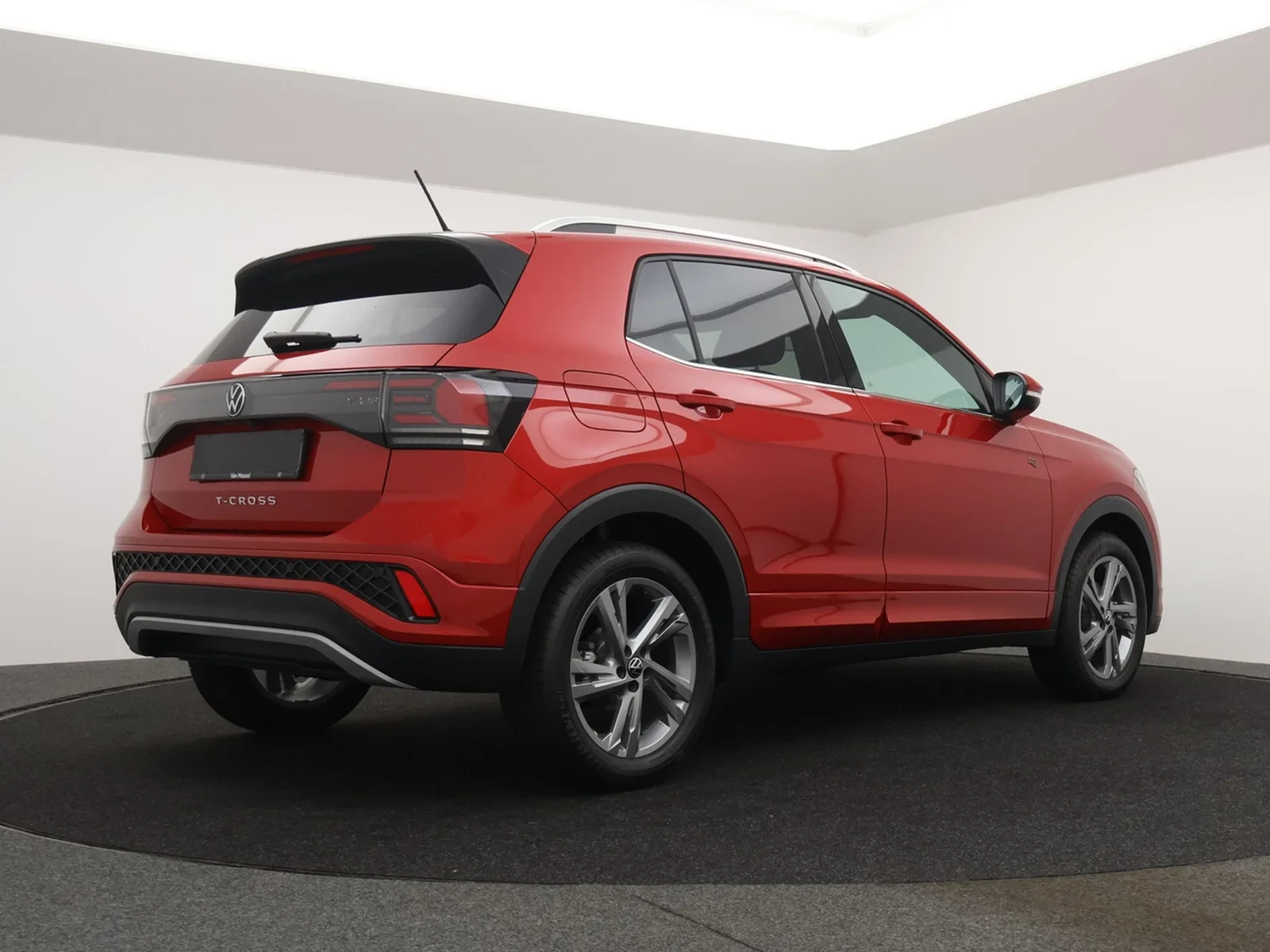 Volkswagen-T-Cross-image-1