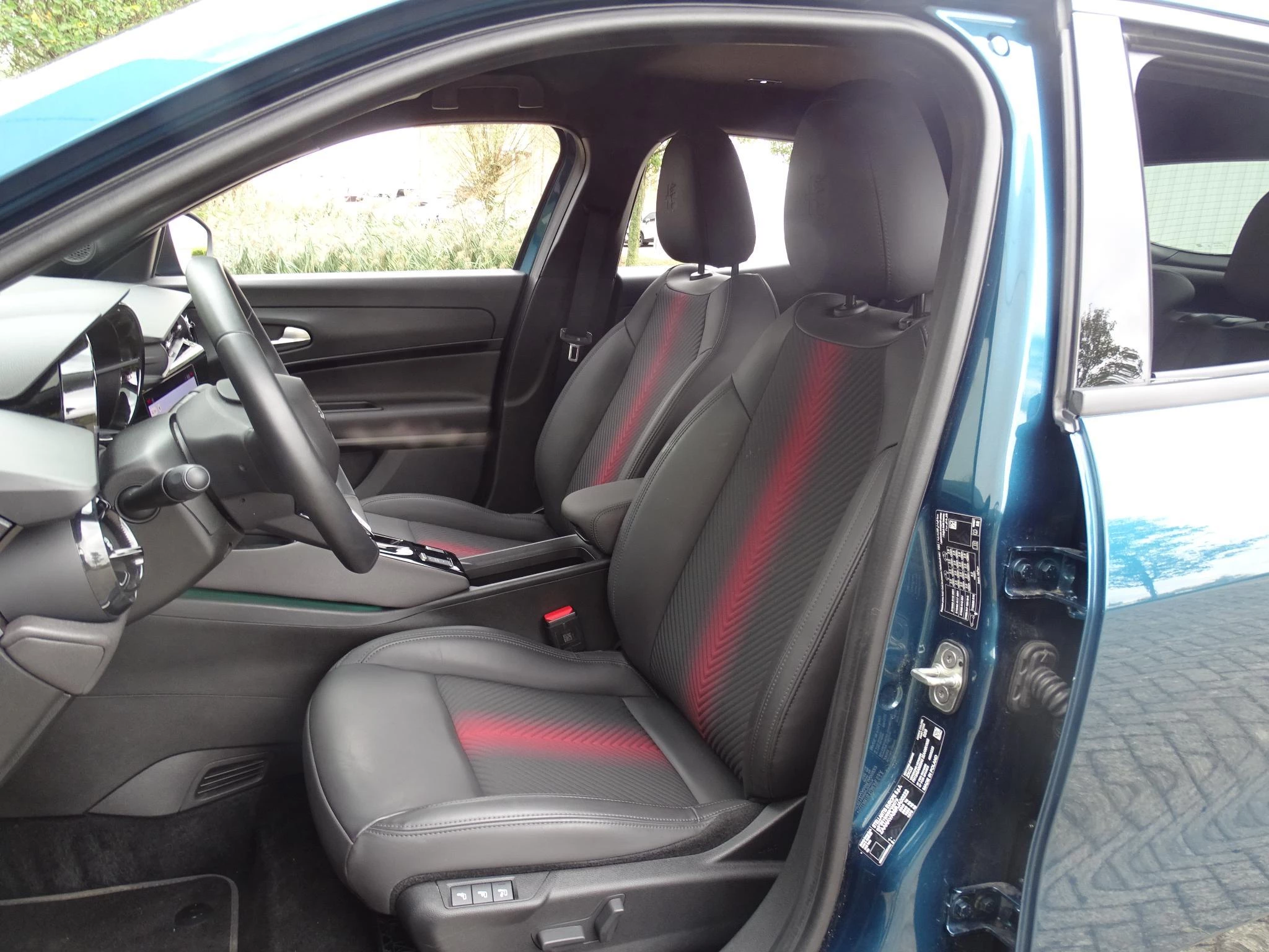 Alfa Romeo Junior 1.2 Hybrid 145 eDCT6 Ibrida Speciale