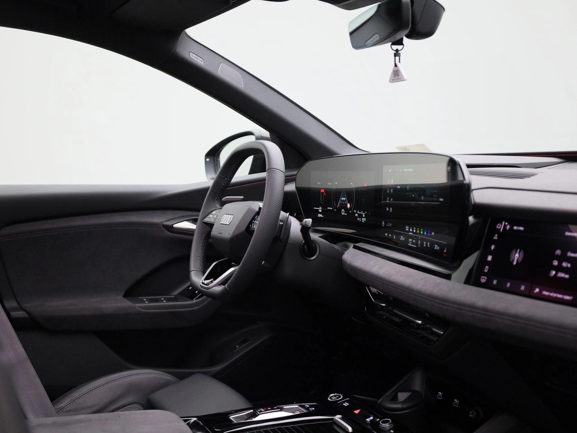 Audi-Q6 e-tron-image-43