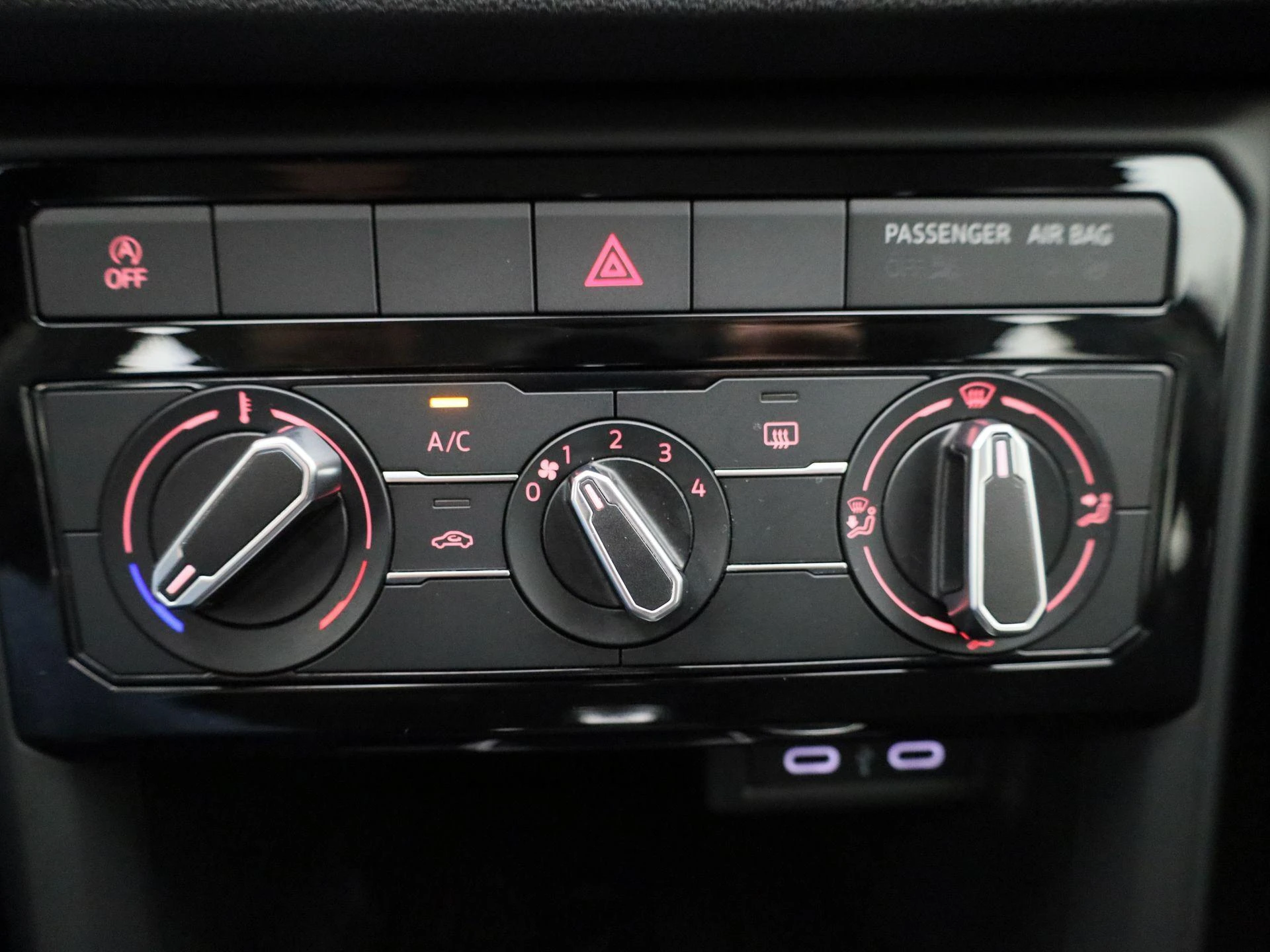 Volkswagen-T-Cross-image-23