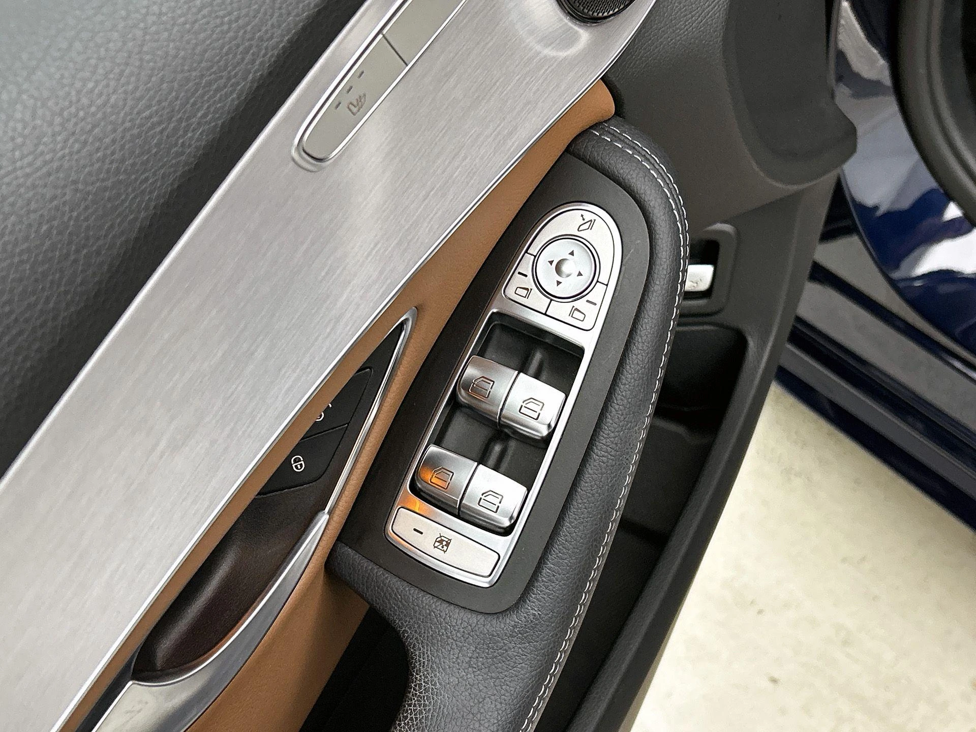 Mercedes-Benz-C-Klasse-image-29