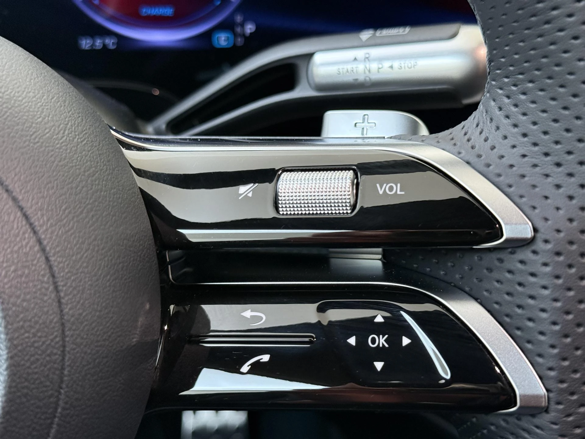Mercedes-Benz-C-Klasse-image-12