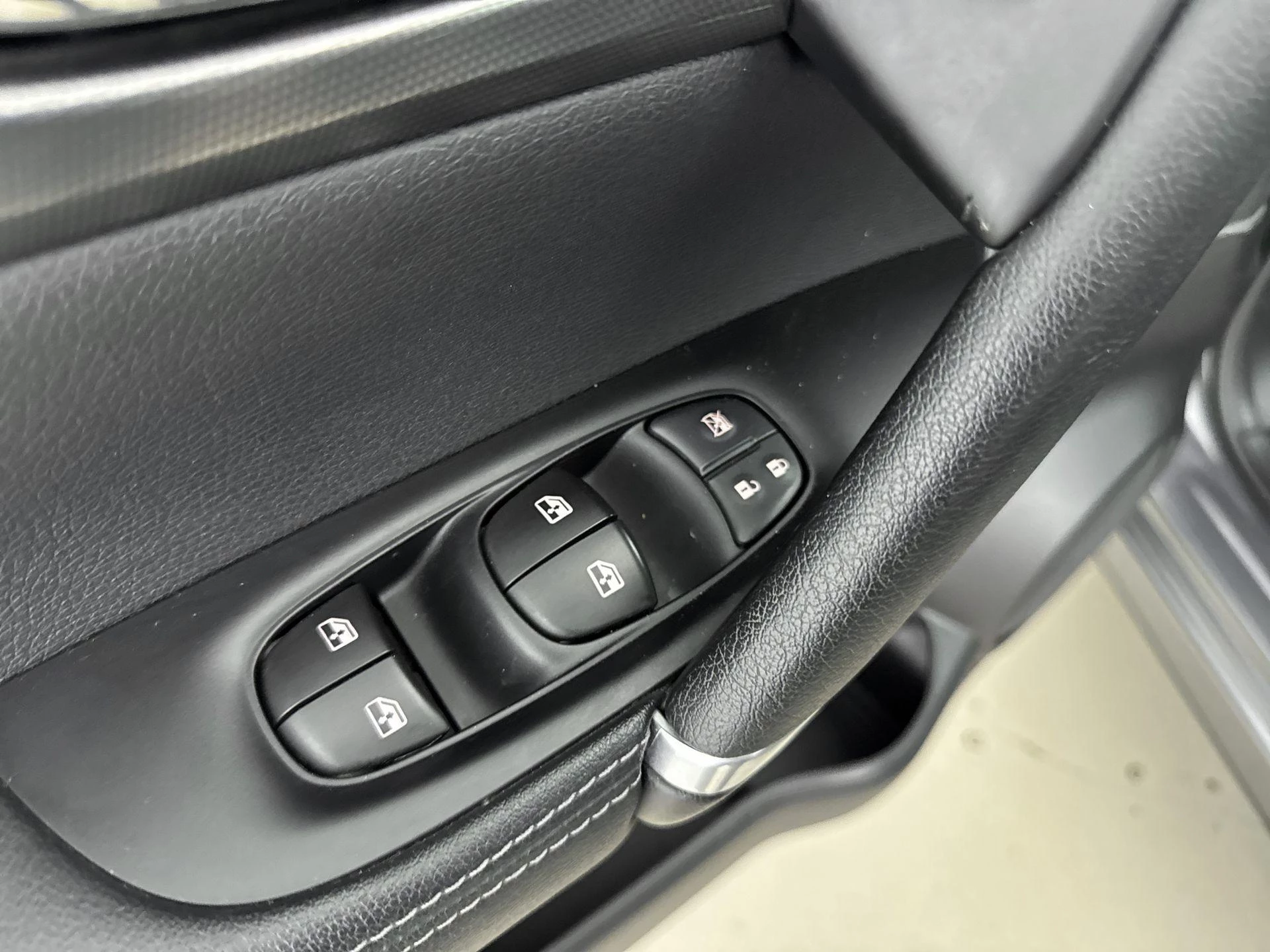 Nissan-QASHQAI-image-22