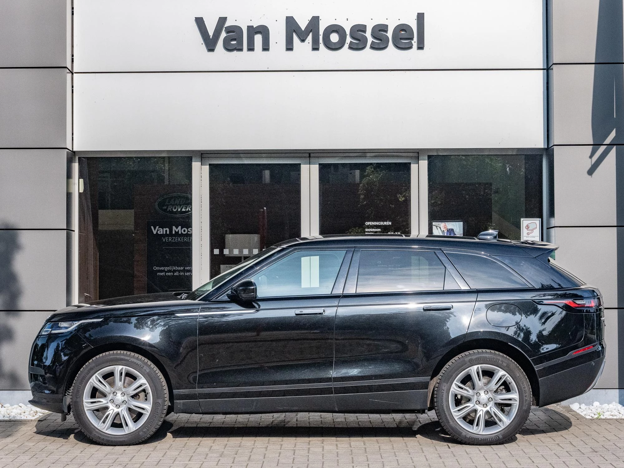 Land Rover Range Rover Velar P400e SE AWD Auto. 23MY